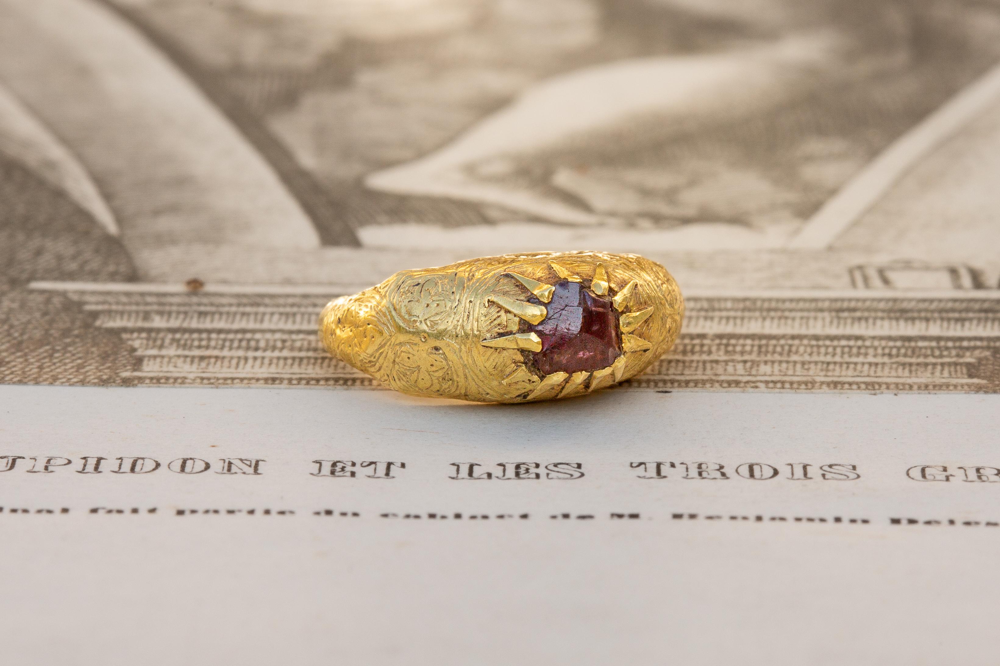Rough Cut Antique Islamic Seljuk ‘Selçuklu’ Period Gold Ring with Garnet 12th Century AD