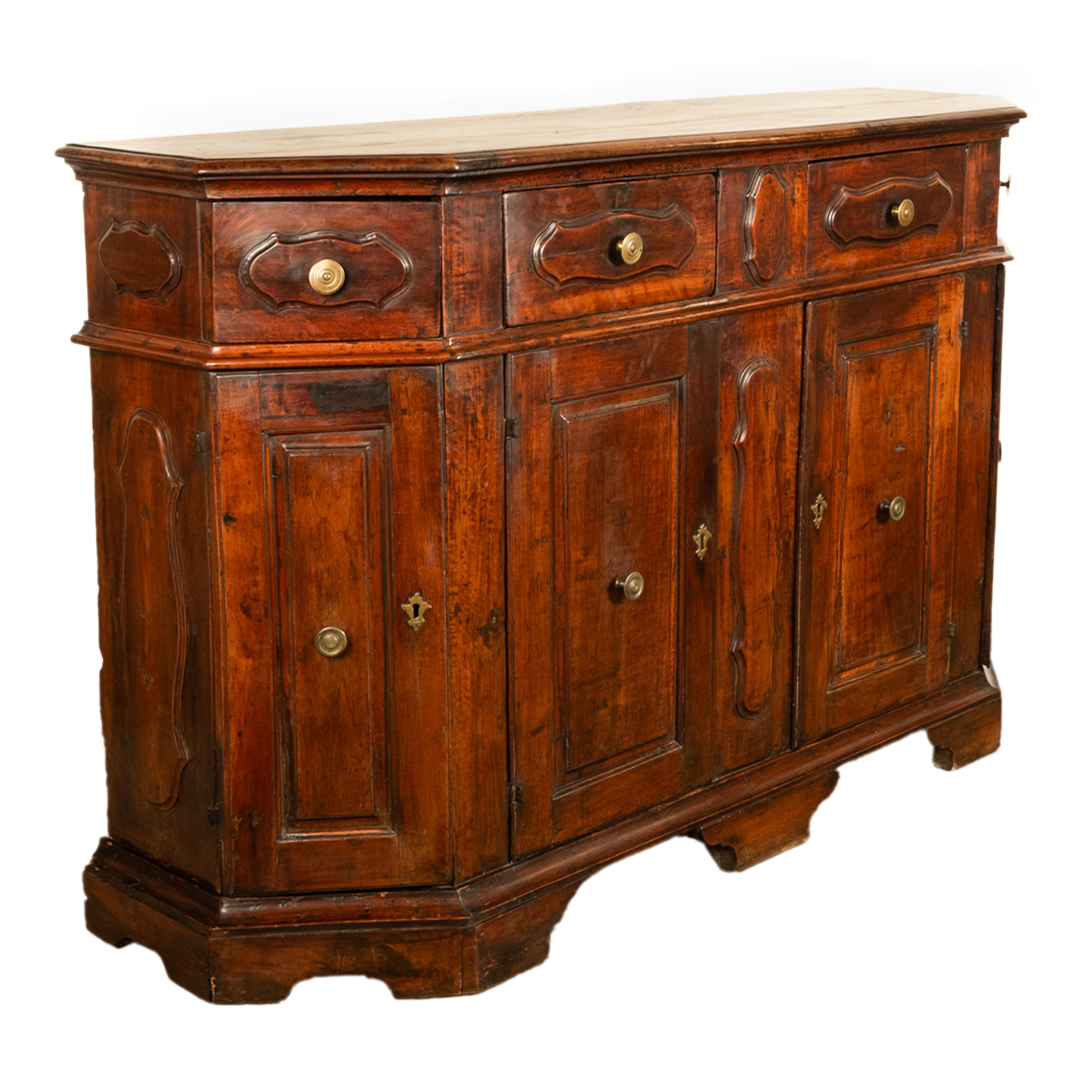 Antigua Credenza Barroca Italiana de Nogal Armario Buffet 1680 Ex Museo de Young en venta 7
