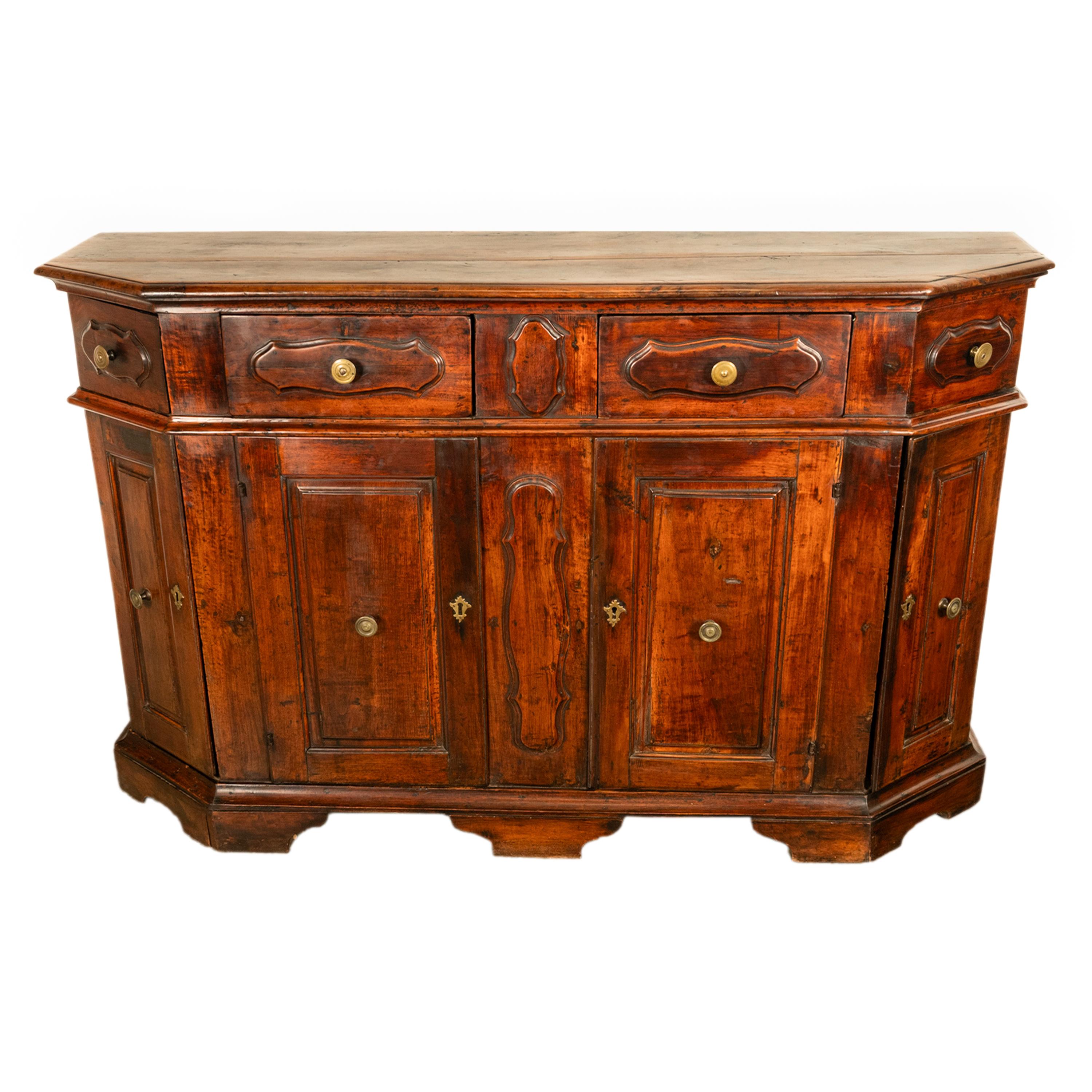 Antigua Credenza Barroca Italiana de Nogal Armario Buffet 1680 Ex Museo de Young Barroco en venta