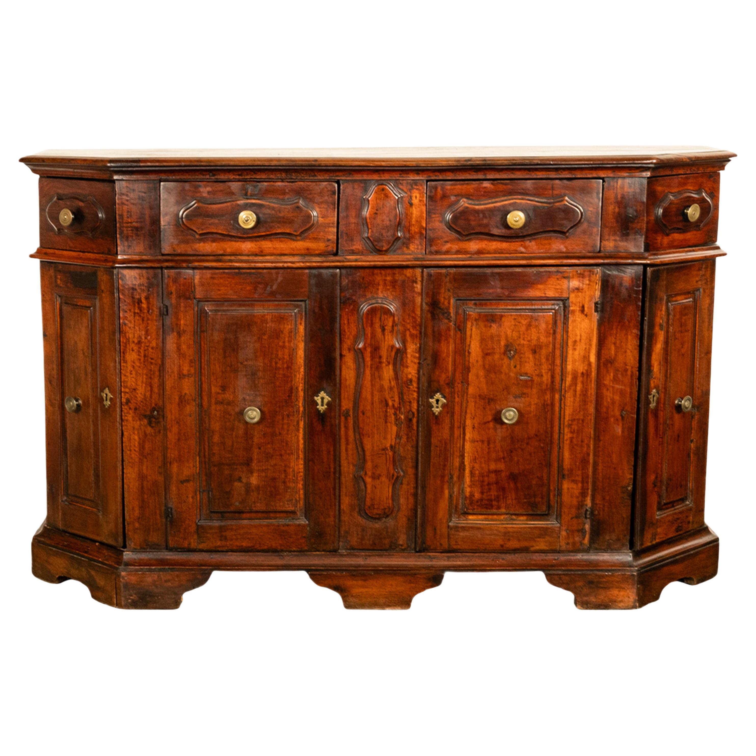 Antigua Credenza Barroca Italiana de Nogal Armario Buffet 1680 Ex Museo de Young en venta