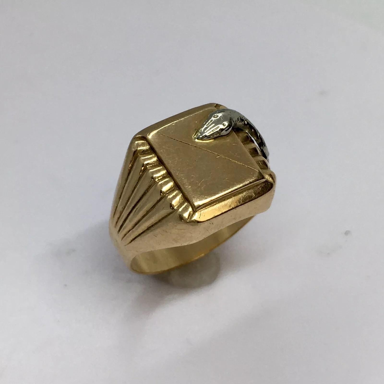 Women's or Men's Antique Italian 18K GOLD Serpent SIgnet RIng 8.2 Gram Size 11.5 No Engraving For Sale