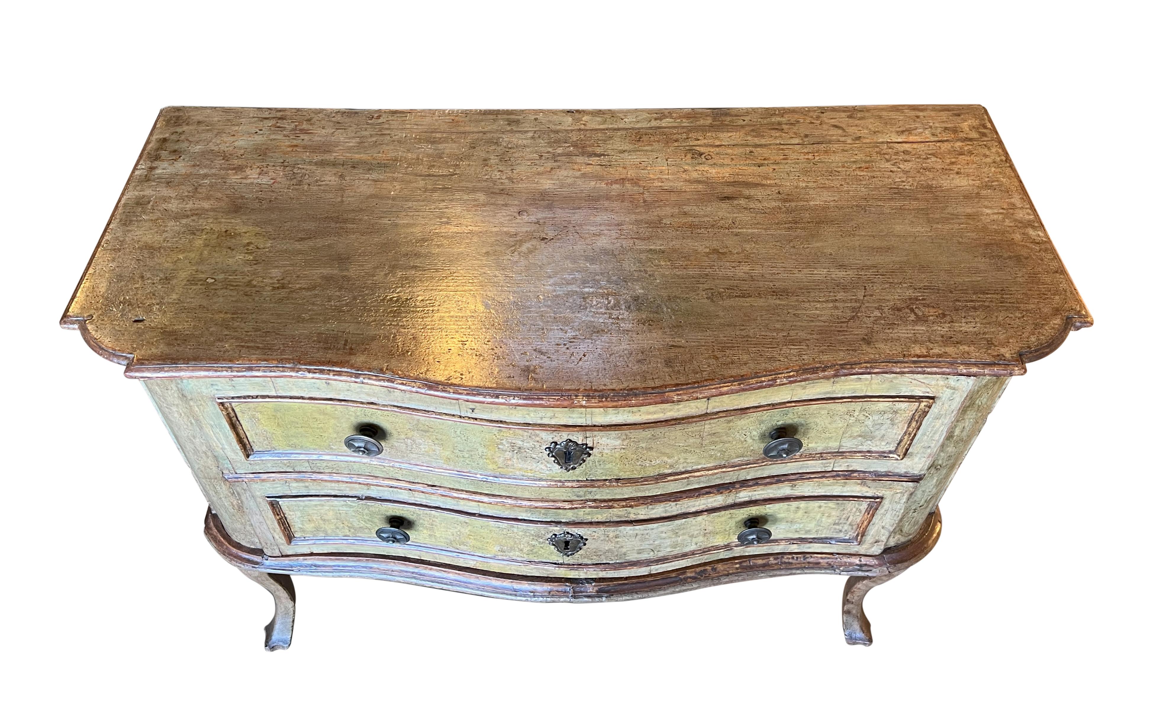 Antique Italian 18th Century Hand Painted Louis XV Chest of Drawers Marchigiano  For Sale 4