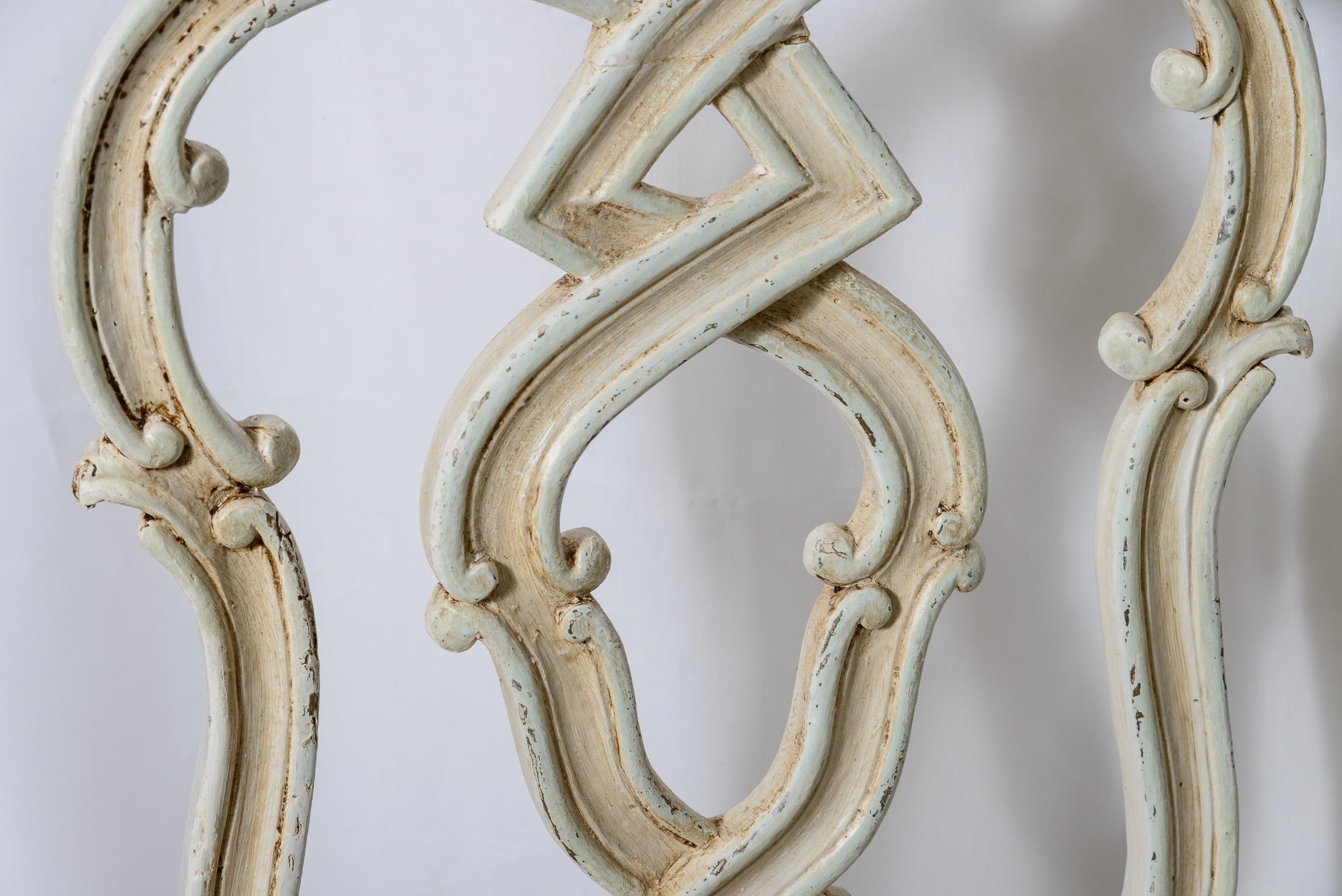 Italian 18Th Century. Painted Baroque Chairs Set Of 4 In condizioni buone in vendita a West Palm Beach, FL