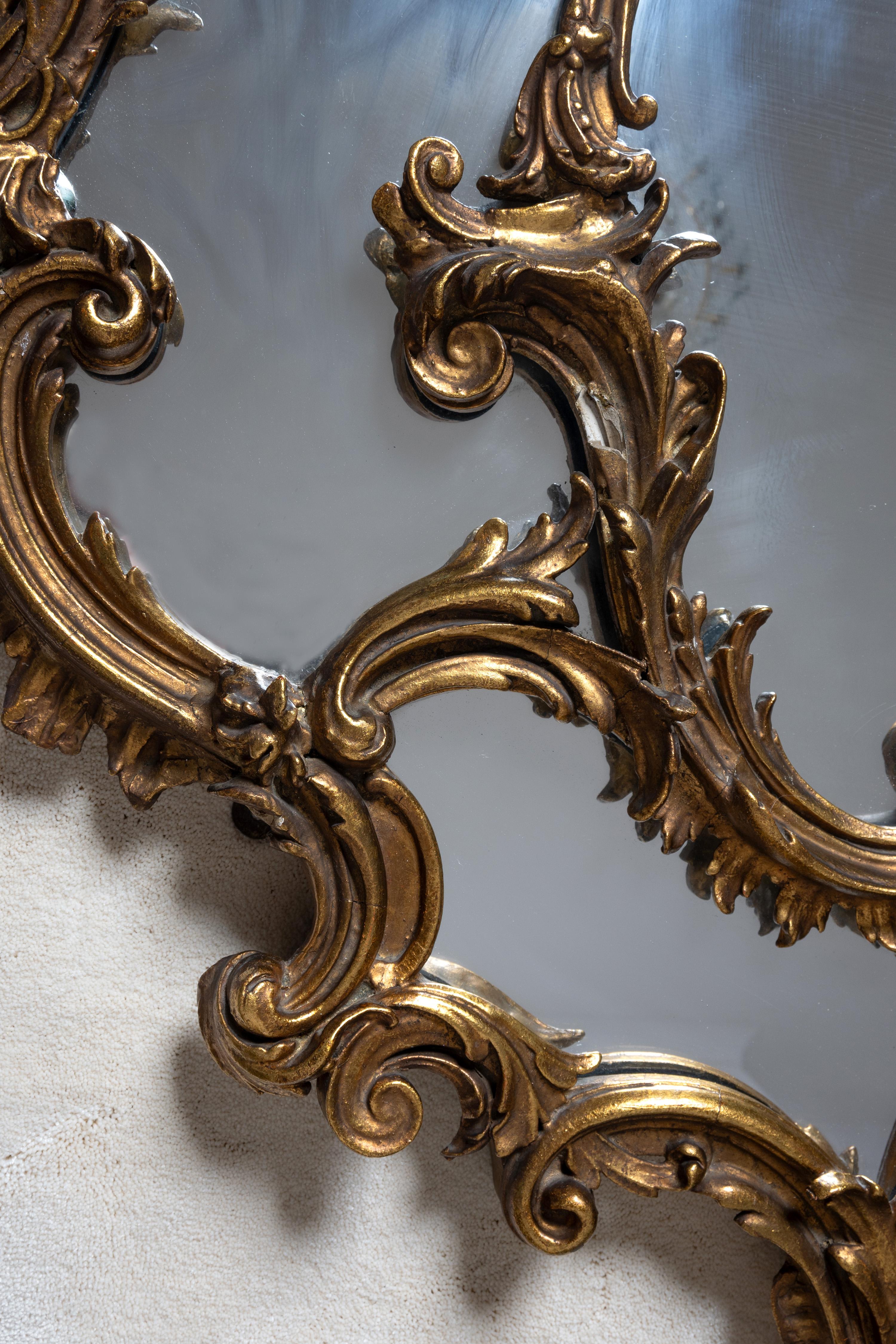 Antique Italian 19th Century Giltwood Wall Mirror (miroir en bois doré)  en vente 6