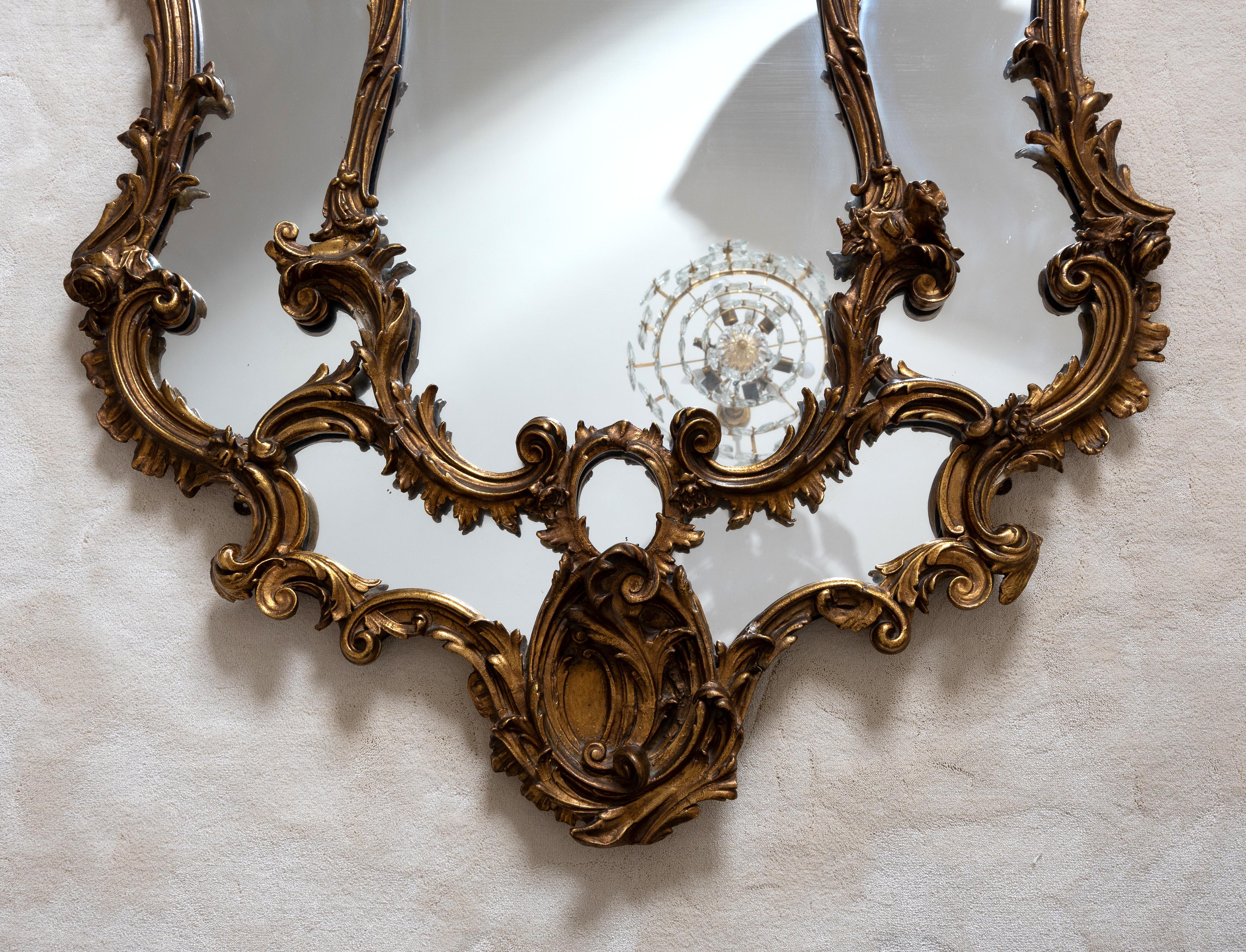 Antique Italian 19th Century Giltwood Wall Mirror (miroir en bois doré)  Bon état - En vente à London, GB