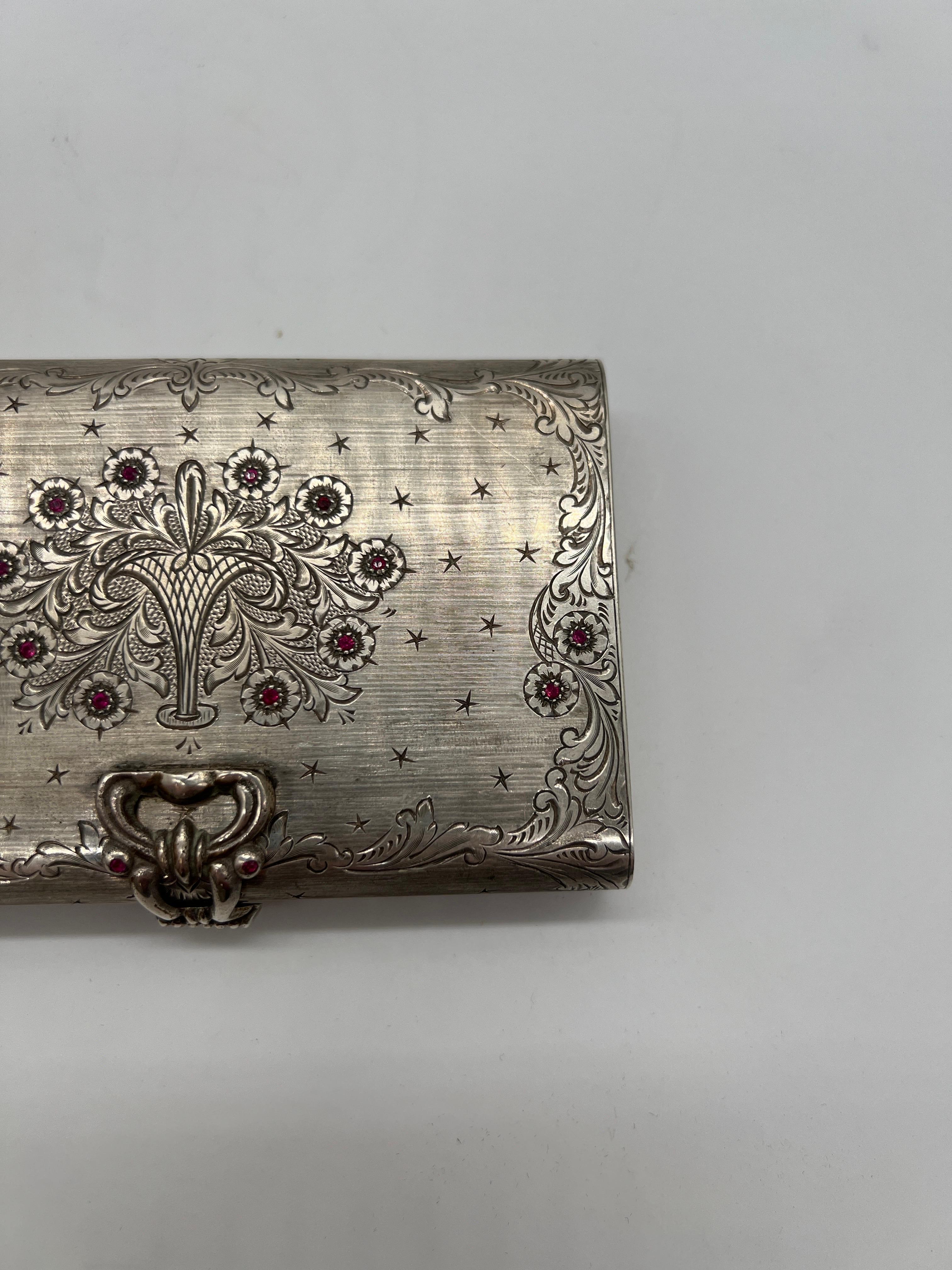 Antique Italian 800 Hand Chased Silver & Ruby Inset Minaudière Vanity Case In Good Condition For Sale In Atlanta, GA