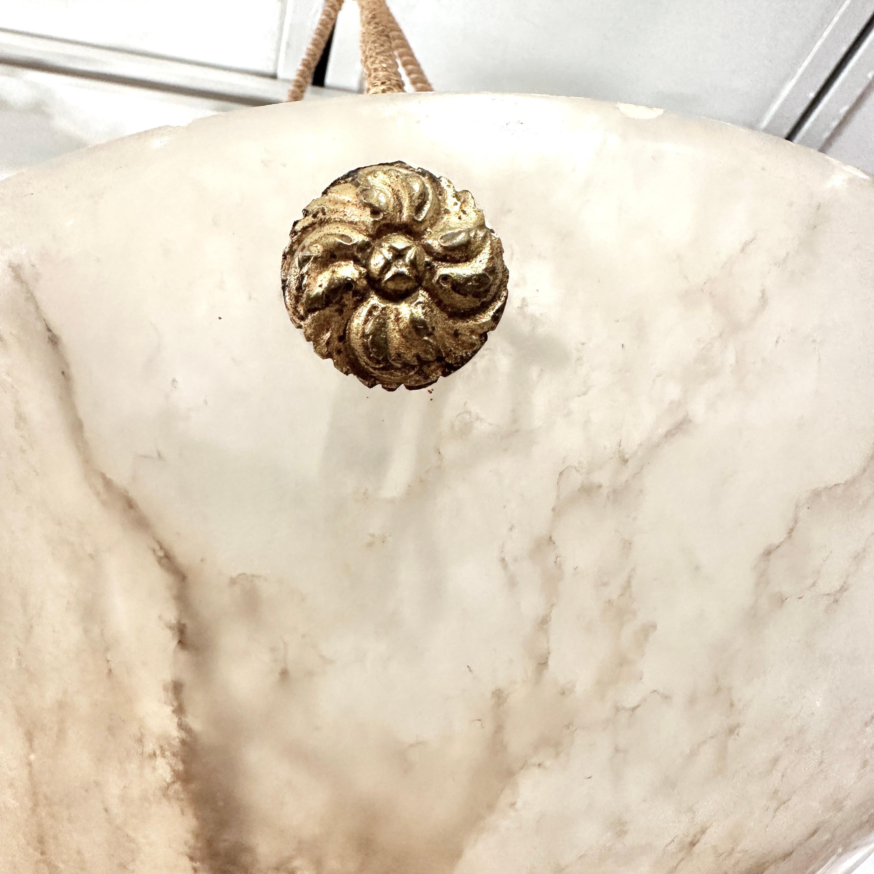 Antike italienische Alabaster-Leuchte aus Alabaster im Zustand „Gut“ im Angebot in New York, NY