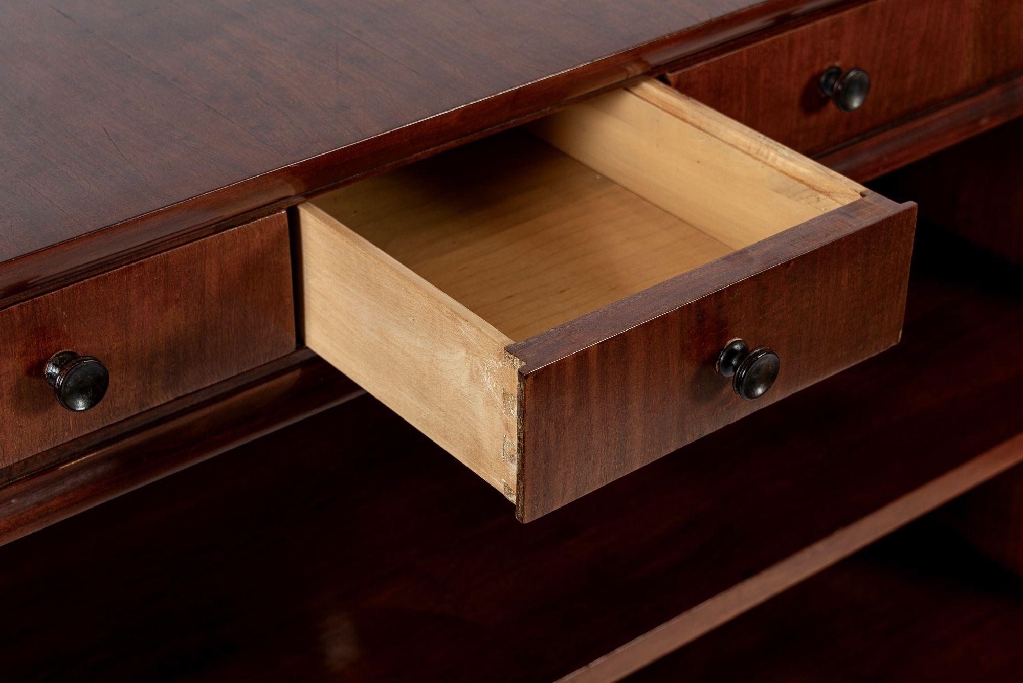 Laiton Ancienne crédence ou meuble de bar en Wood Art Deco italien 1940s