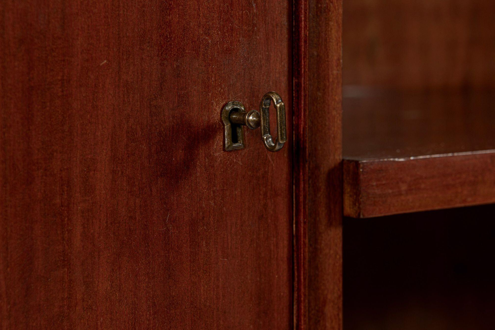 Ancienne crédence ou meuble de bar en Wood Art Deco italien 1940s 3