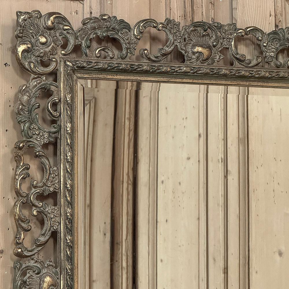 Antique Italian Baroque Carved Giltwood Wall Mirror In Good Condition For Sale In Dallas, TX