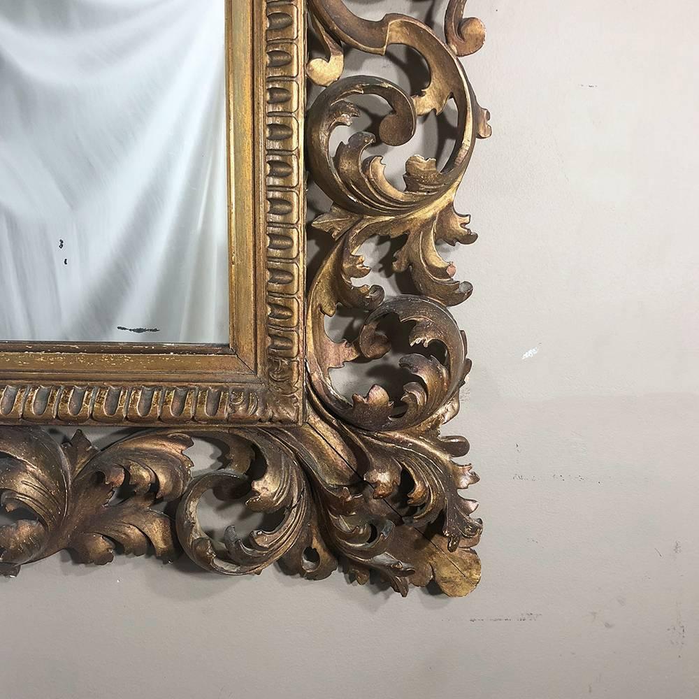 Antique Italian Baroque Giltwood Hand-Carved Mirror In Good Condition In Dallas, TX