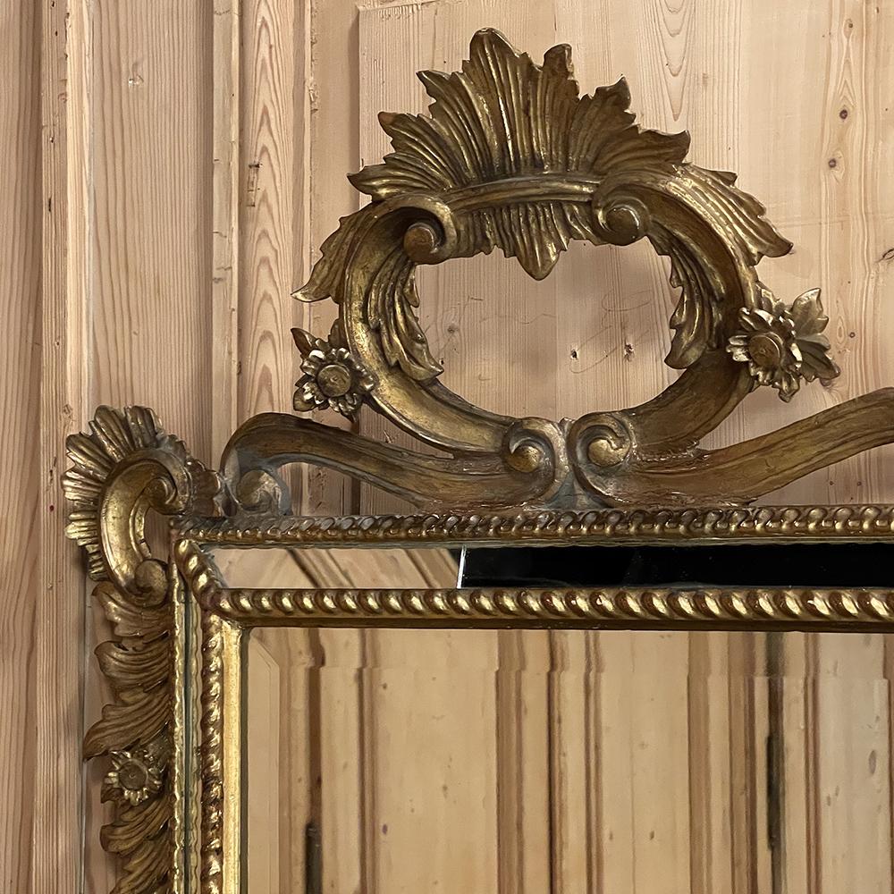 Antique Italian Baroque Giltwood Mirror For Sale 5