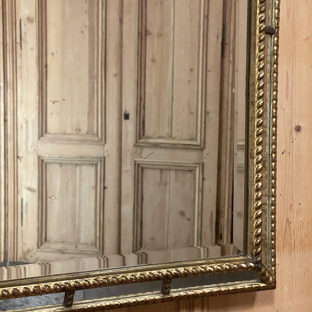 Miroir baroque italien ancien en bois doré en vente 1