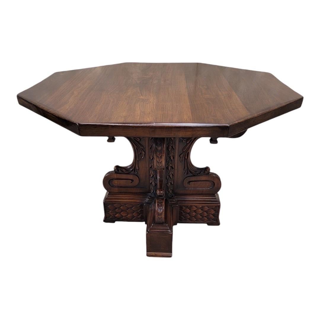 Unknown Antique Italian Baroque Style Carved  Mahogany Octagonal Center/Library Table For Sale
