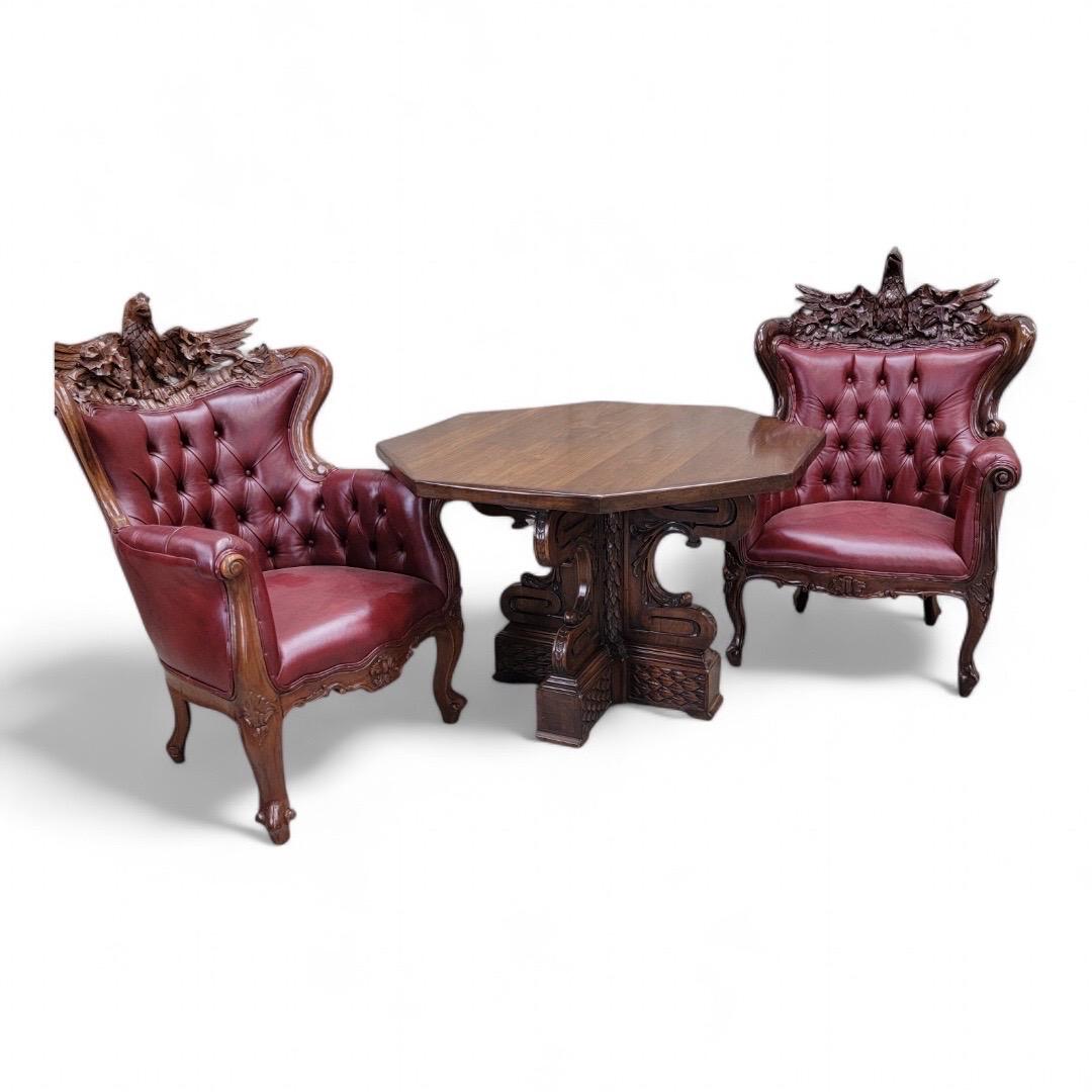 Antique Italian Baroque Style Carved  Mahogany Octagonal Center/Library Table In Good Condition For Sale In Chicago, IL