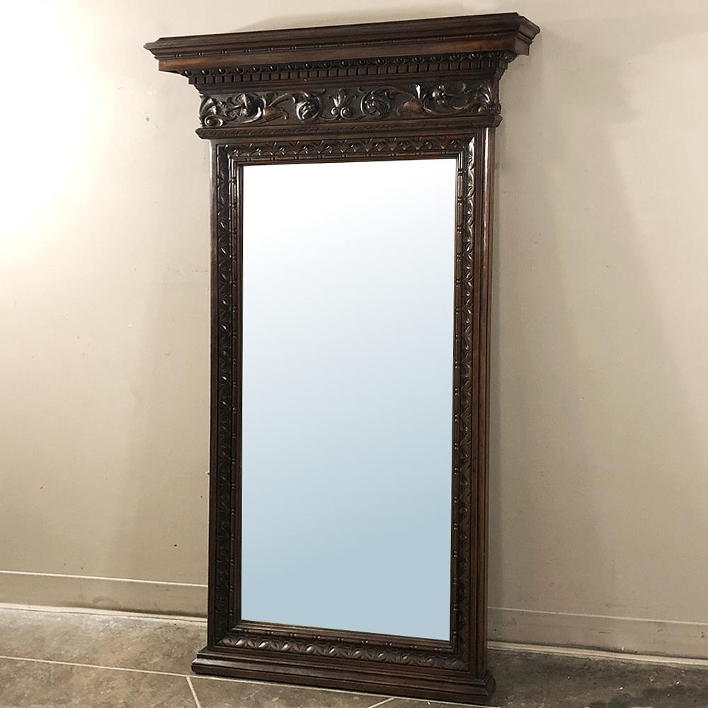 Antique Italian Baroque Walnut Mirror In Good Condition For Sale In Dallas, TX