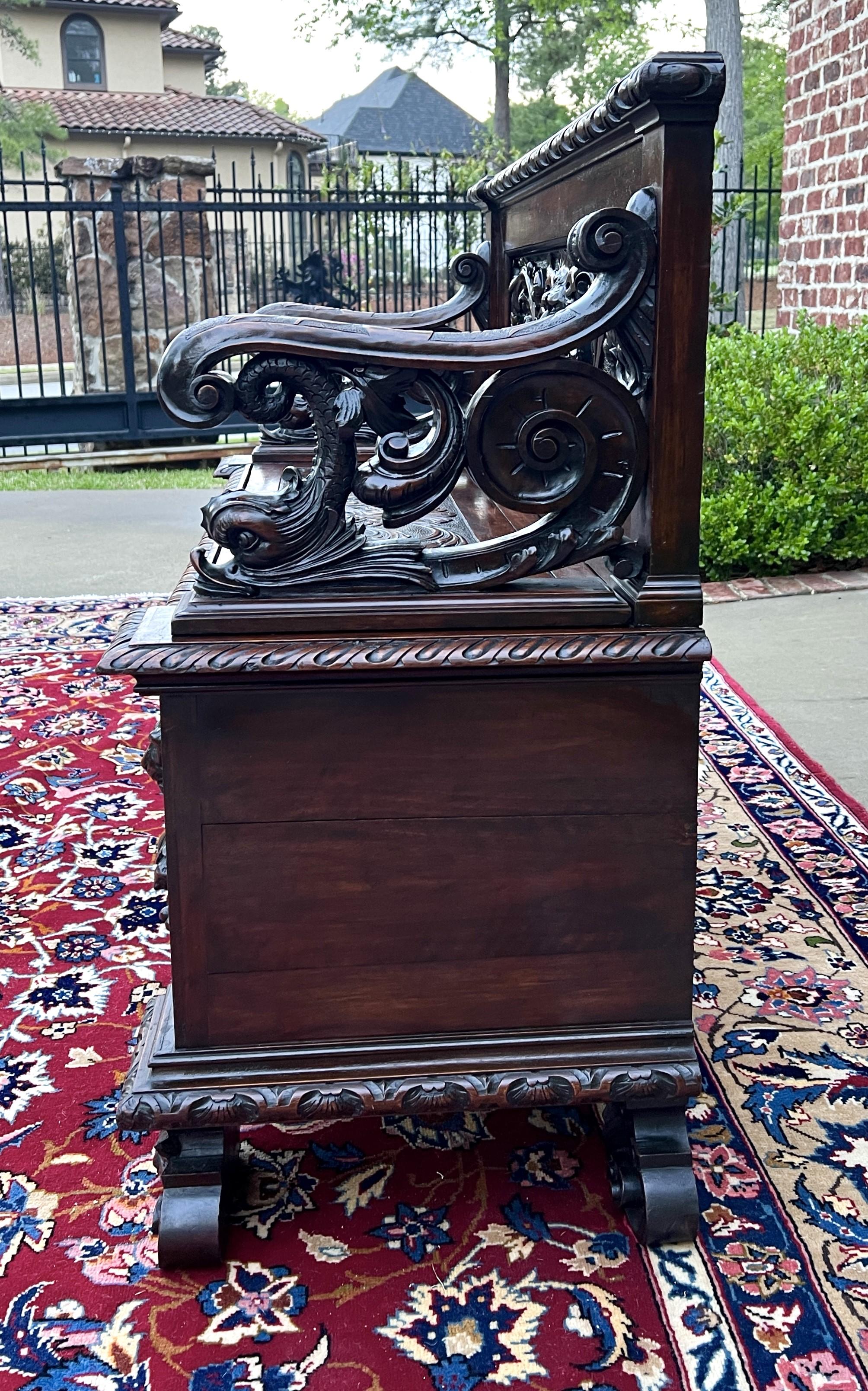 Antique Italian Bench Settee Entry Hall Bench Renaissance Revival Walnut 19th C In Good Condition For Sale In Tyler, TX