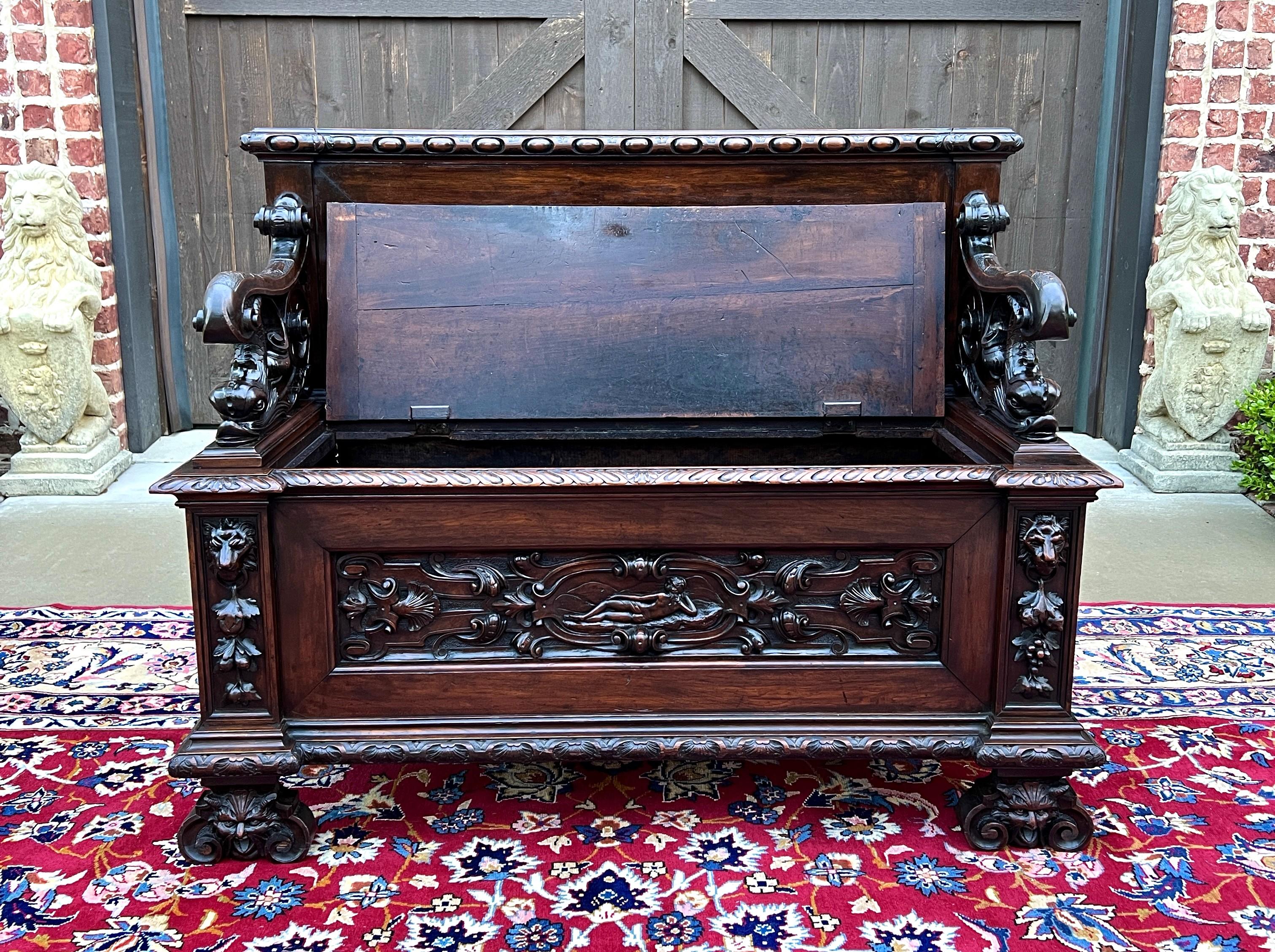 Antique Italian Bench Settee Entry Hall Bench Renaissance Revival Walnut 19th C For Sale 2