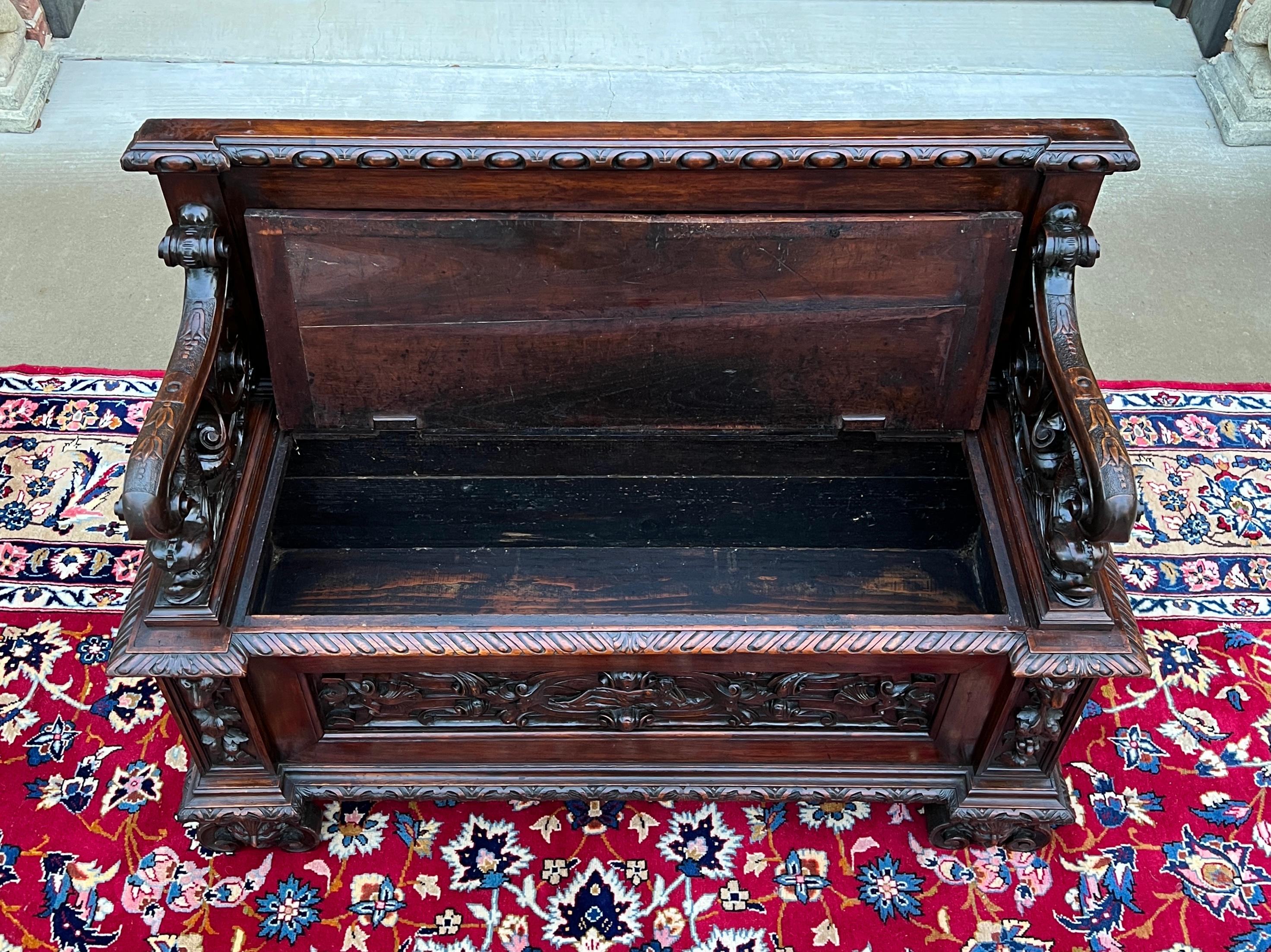 Antique Italian Bench Settee Entry Hall Bench Renaissance Revival Walnut 19th C For Sale 3