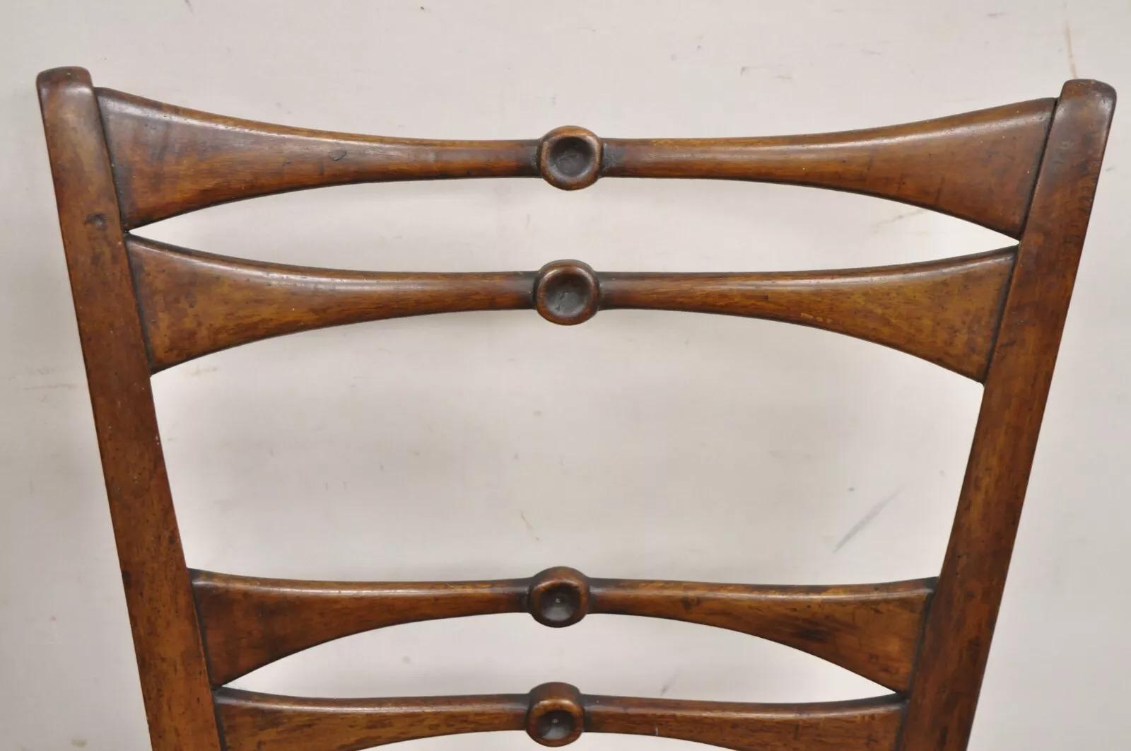 Antique Italian Biedermeier Arts & Crafts Walnut Bowtie Chiavari Side Chair Pair For Sale 5
