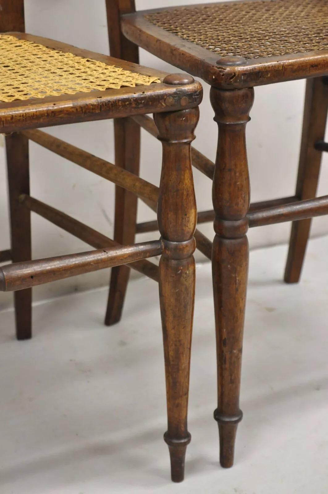 Antique Italian Biedermeier Arts & Crafts Walnut Bowtie Chiavari Side Chair Pair For Sale 2
