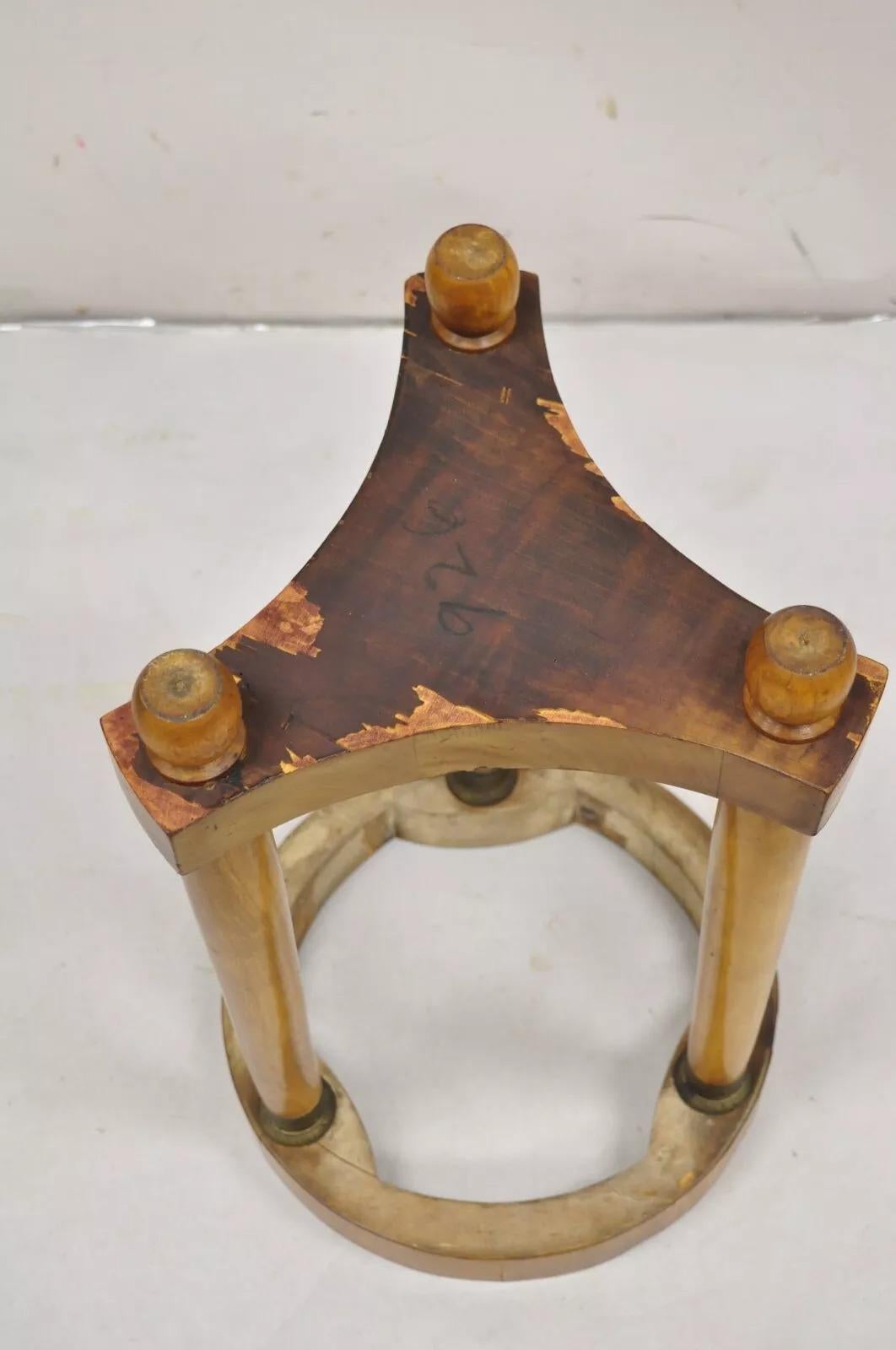 Antiker italienischer Biedermeier-Beistelltisch mit Marmorplatte, Französisches Empire, Französisches Empire im Angebot 6