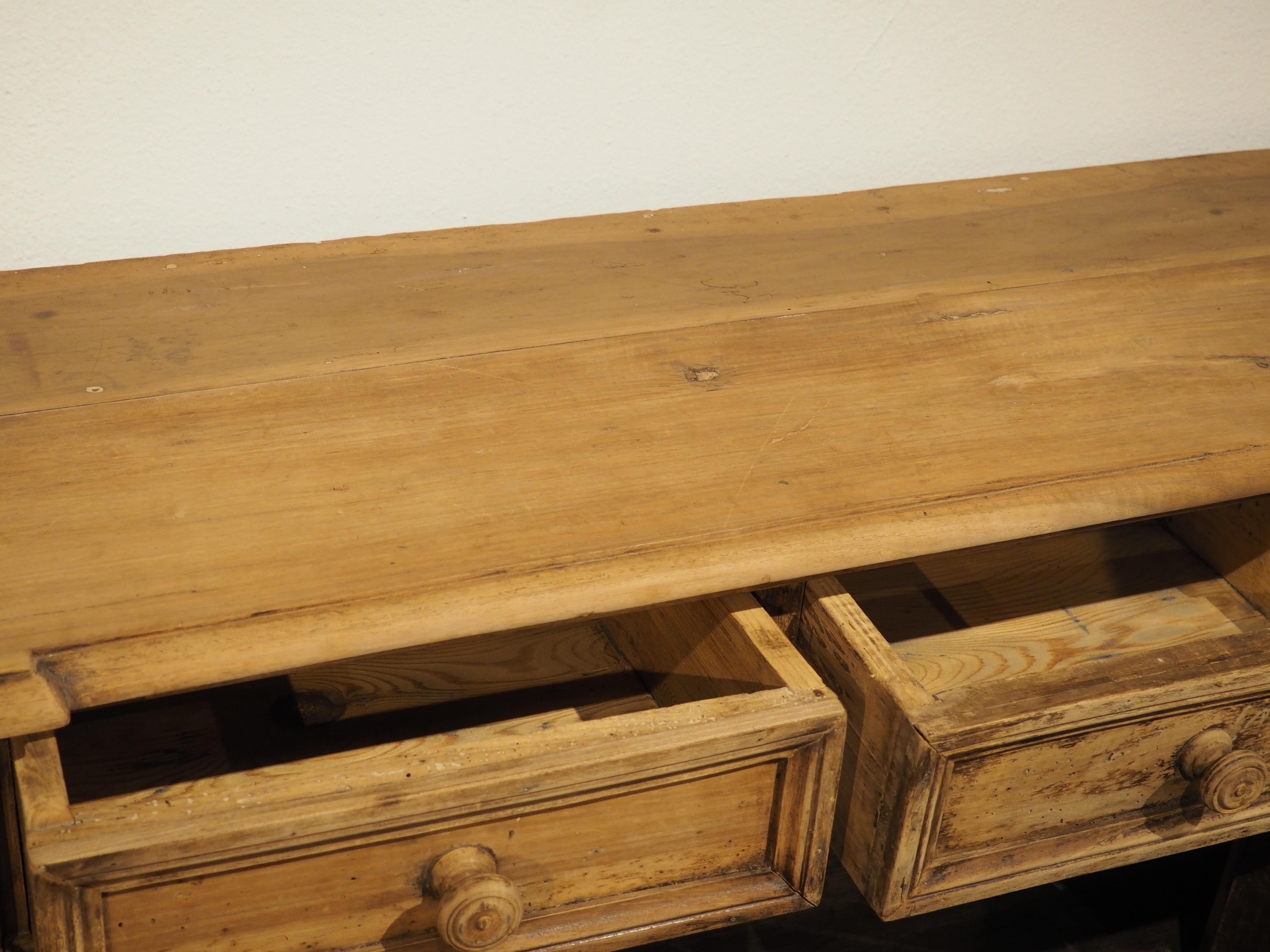Ancienne crédence italienne en noyer blanchi, 19e siècle en vente 6
