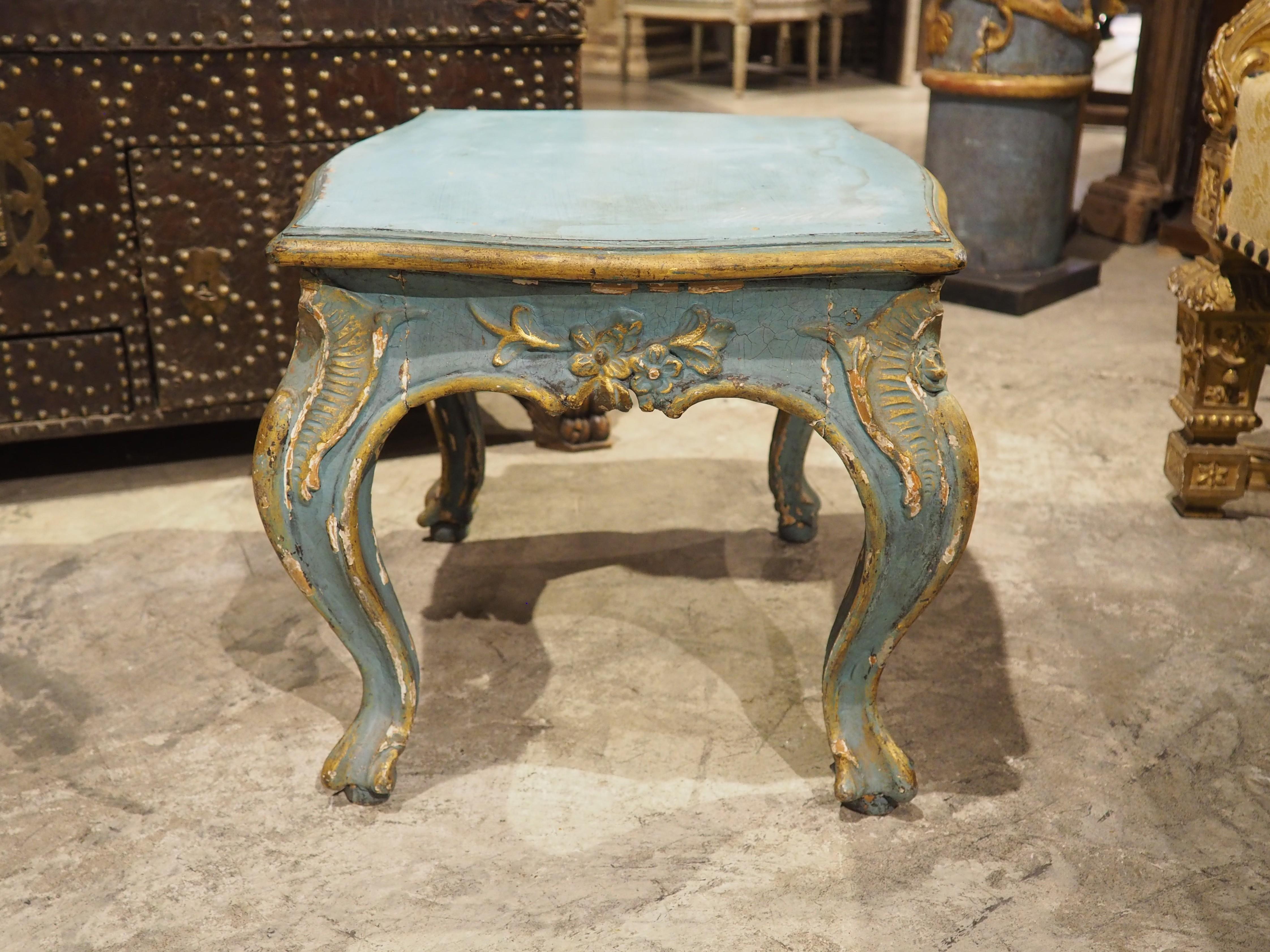 Antiker italienischer Tabouret-Hocker aus Holz, blau bemalt und vergoldet, um 1850 im Angebot 6