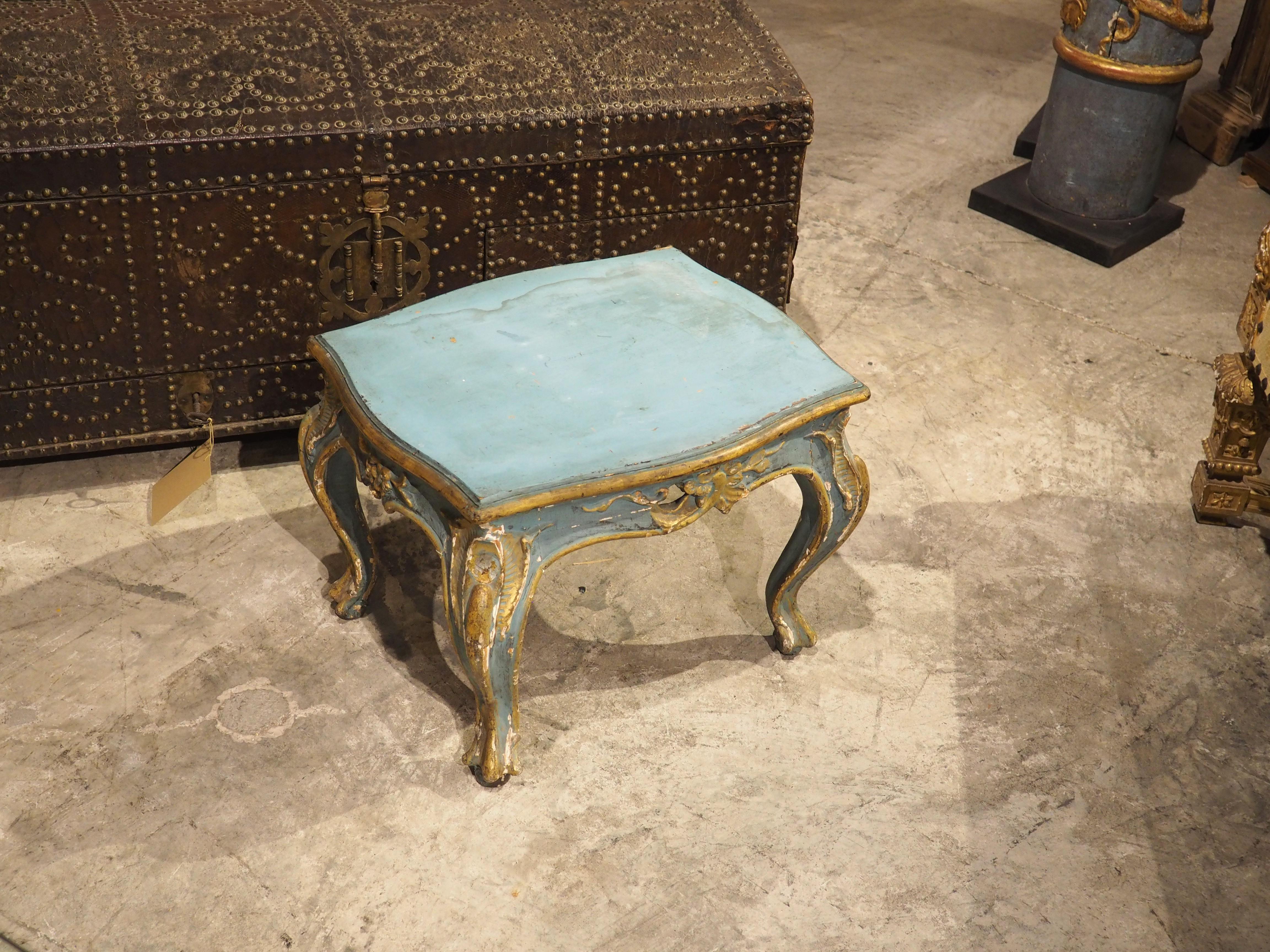 Antiker italienischer Tabouret-Hocker aus Holz, blau bemalt und vergoldet, um 1850 im Angebot 11