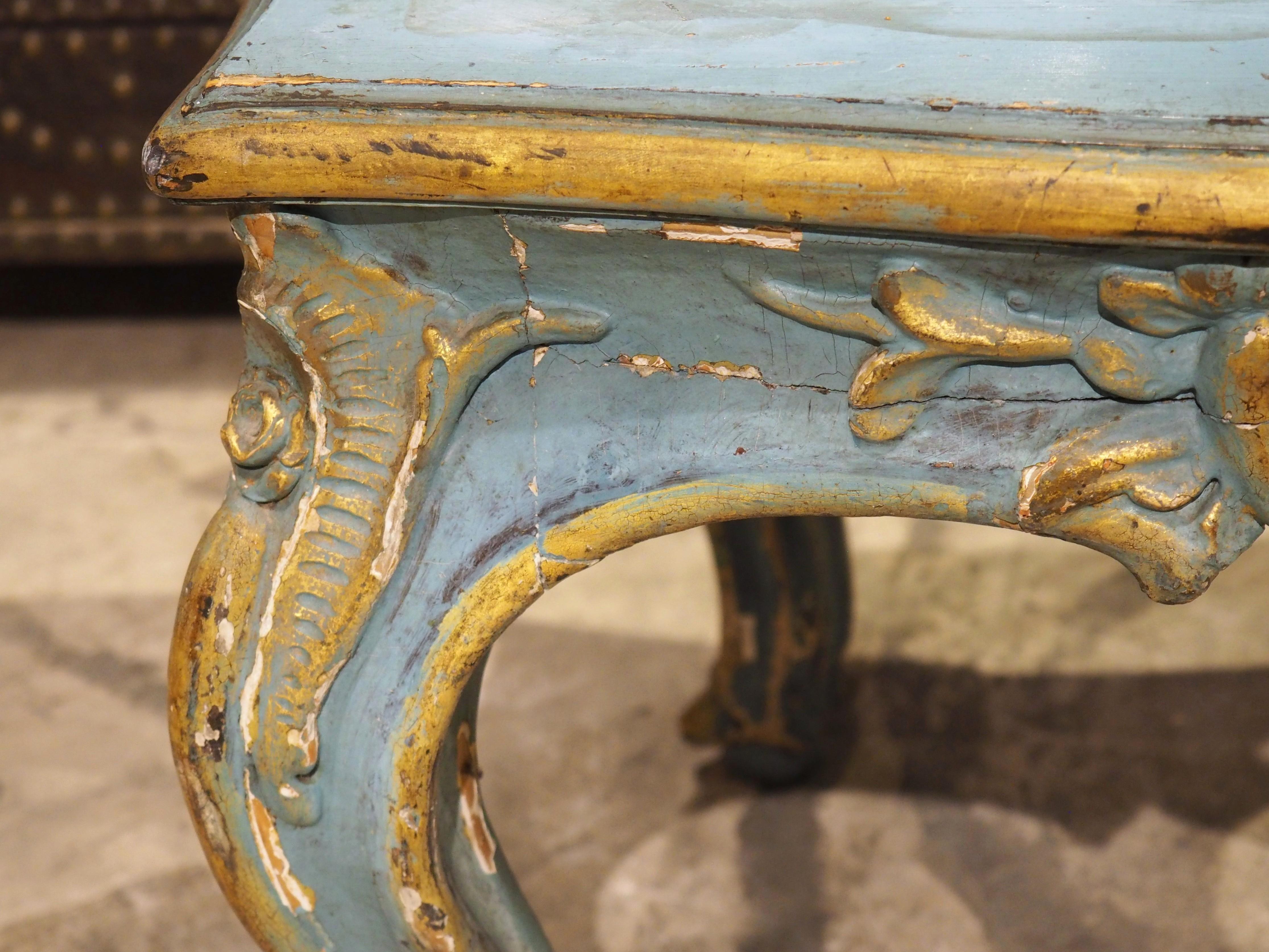 Antiker italienischer Tabouret-Hocker aus Holz, blau bemalt und vergoldet, um 1850 (Italienisch) im Angebot