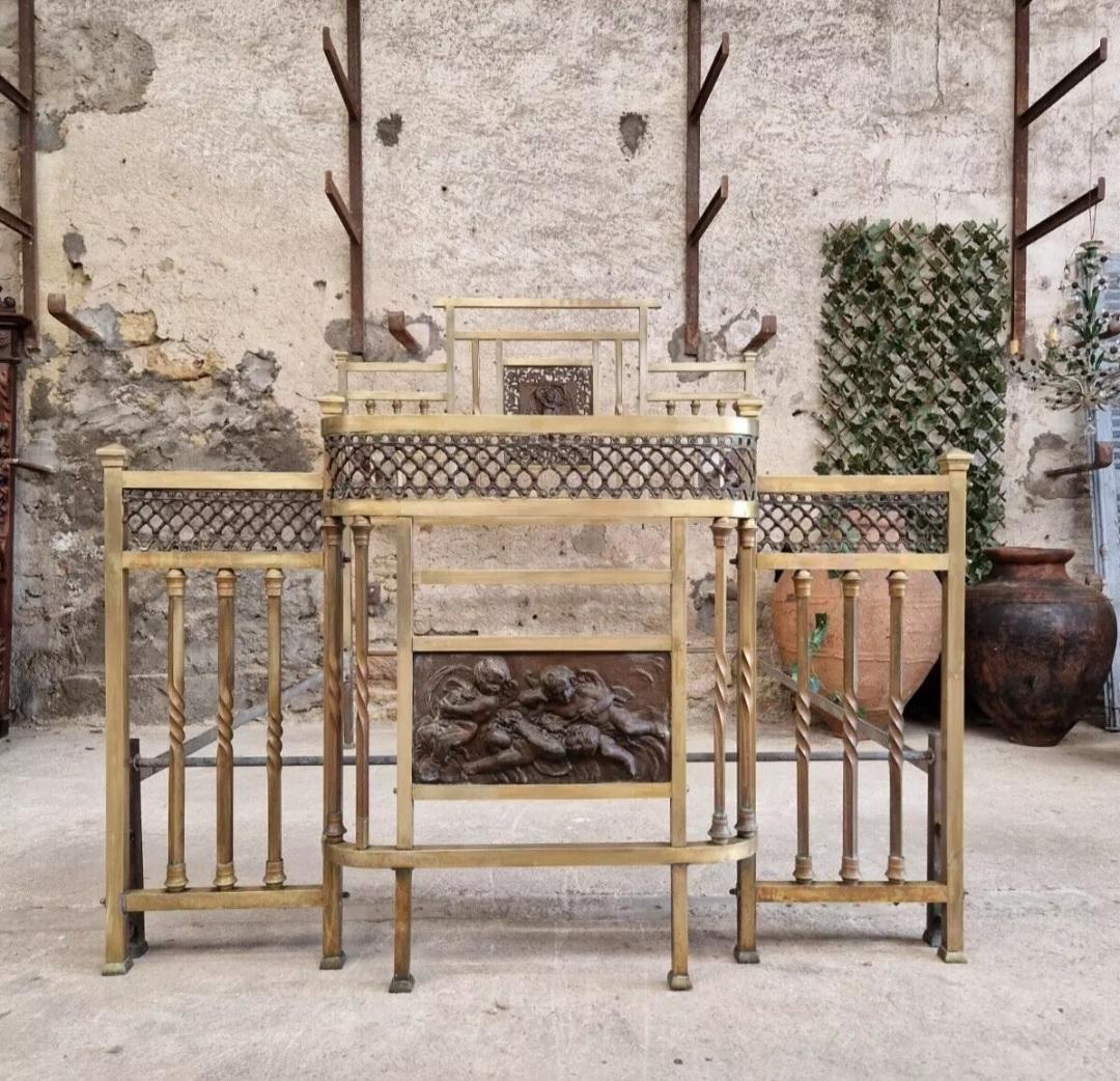 We are delighted to offer for sale this Stunning Liberty Brass Bed

This Antique Italian Brass Bed from the Art Nouveau Period, combines elegance and style with its intricate design and stunning bronzed colour. The rectangular shape of the bed