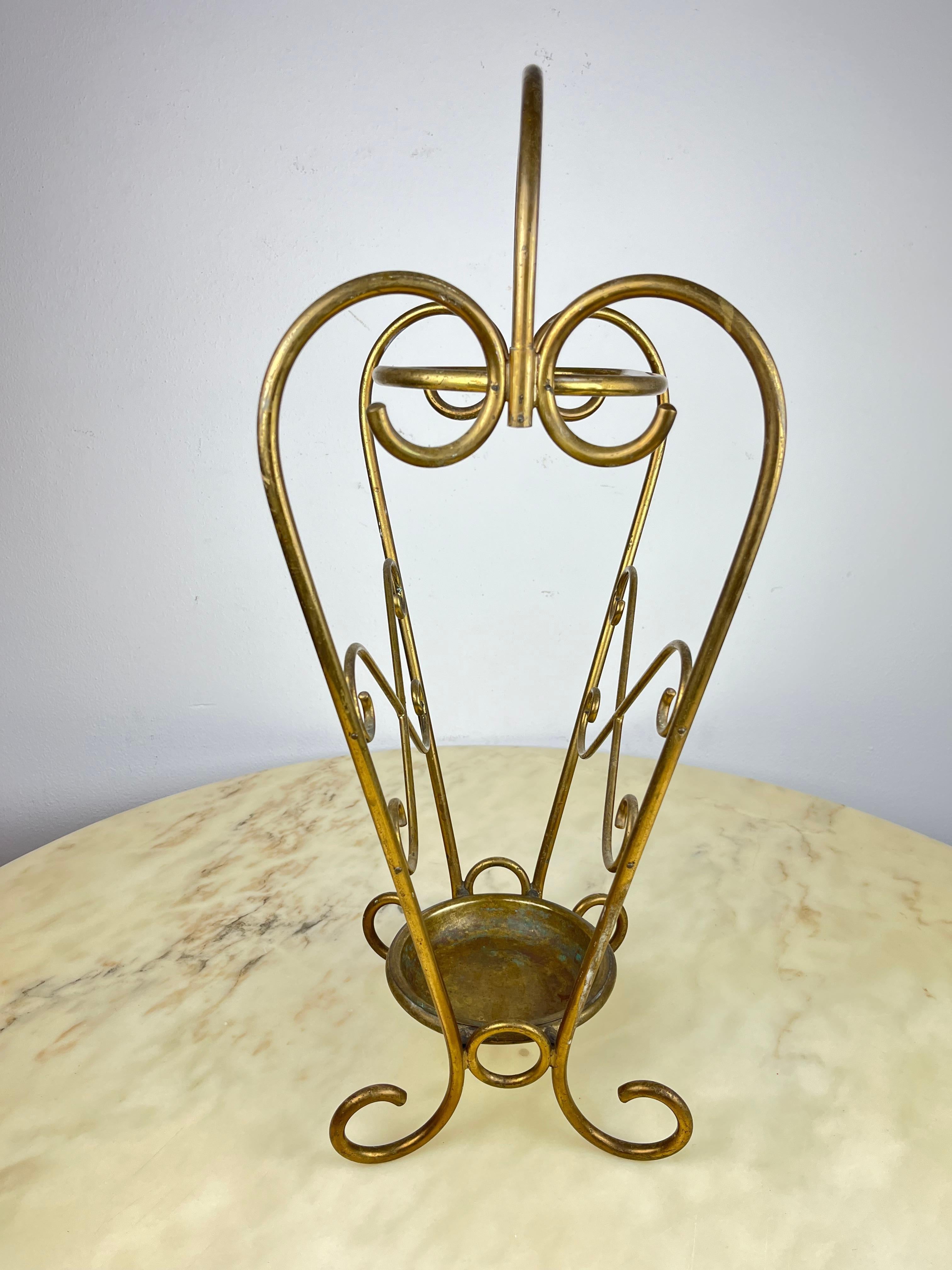 Antique Italian Brass Umbrella Stand, 1950s In Good Condition For Sale In Palermo, IT