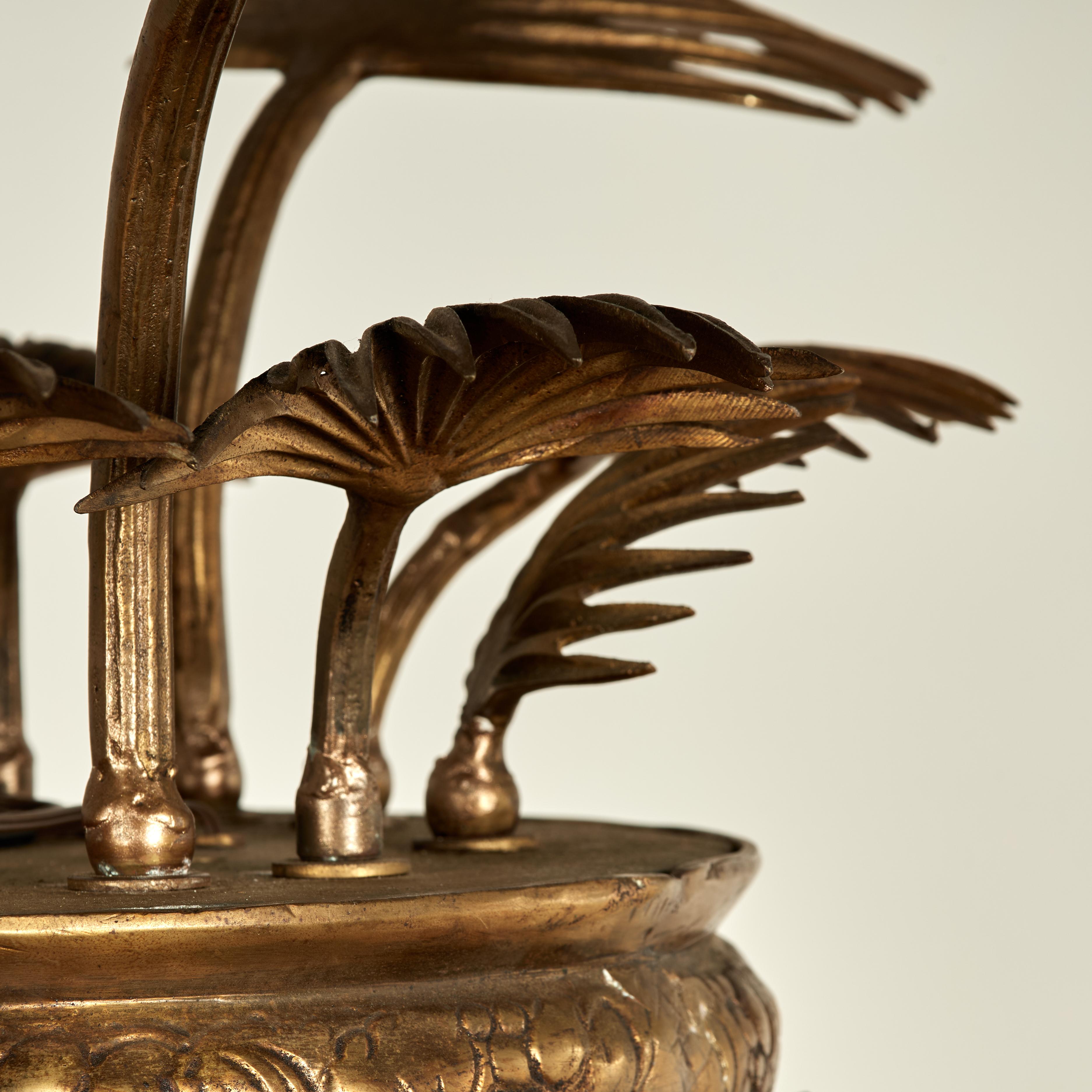 Regency Lustre italien ancien en bronze et verre avec feuilles de palmier en vente