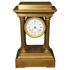 Antiguo Reloj de Escritorio Italiano de Bronce Ormolu de Estilo Neoclásico