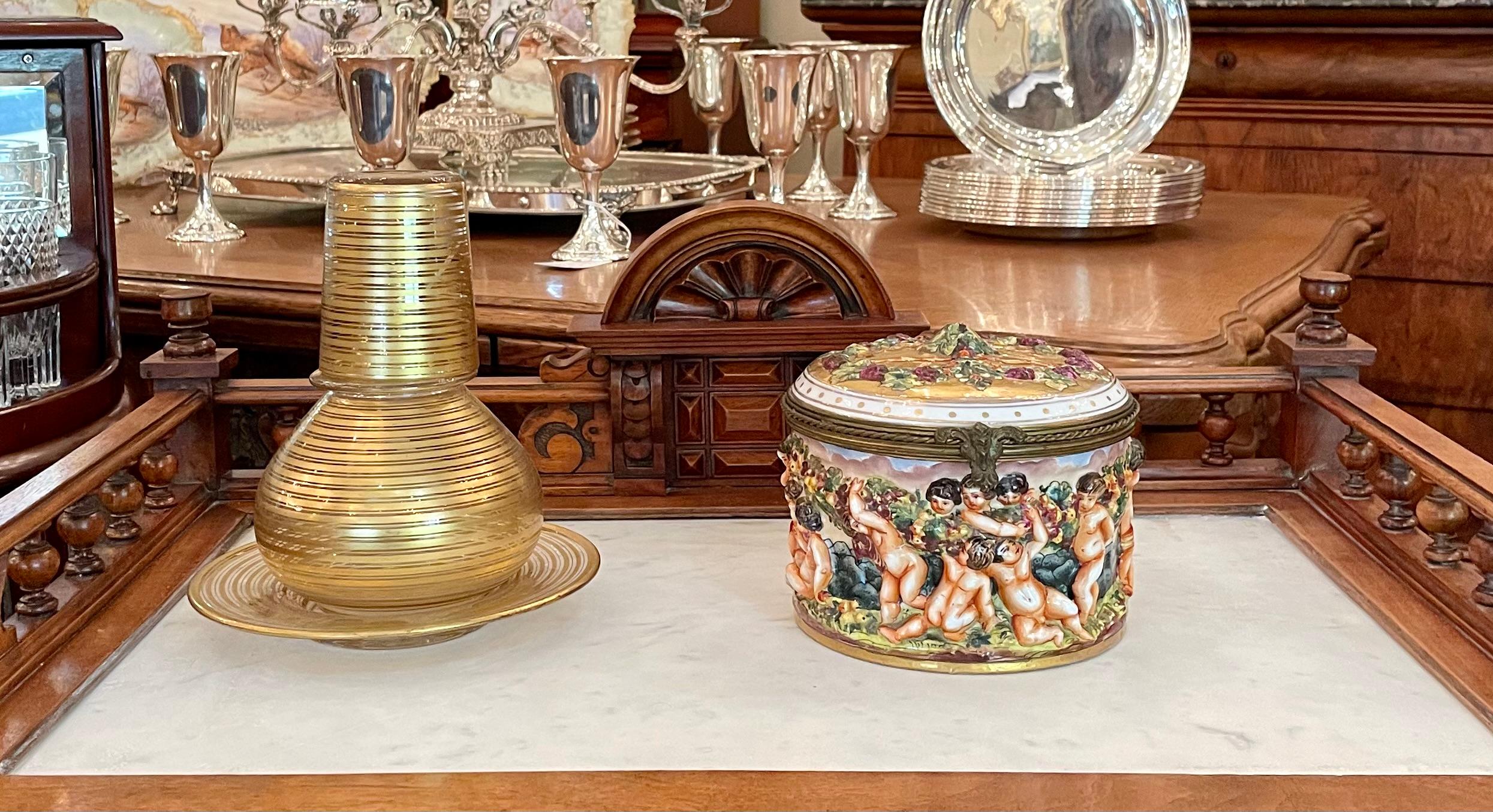Antique Italian Capo di Monte Porcelain Jewel Box with Brass Mounts, Circa 1880 For Sale 7