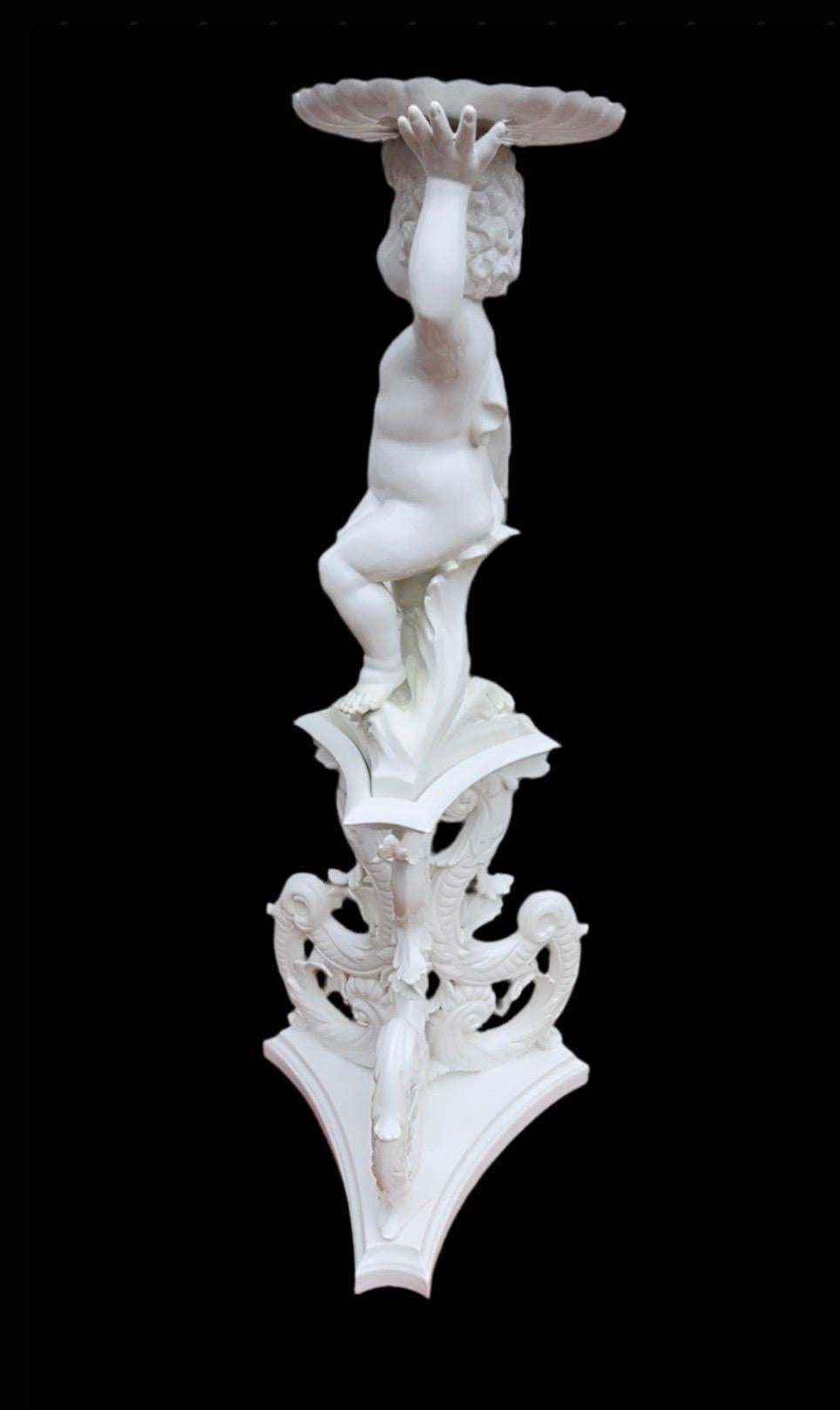 Antica scultura/supporto per piante figurative in stile Cherubino Putti di Capodimonte in vendita 4