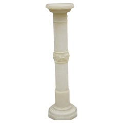 Antike italienische geschnitzte Alabaster Ahornblatt Classical Pedestal Column Stand