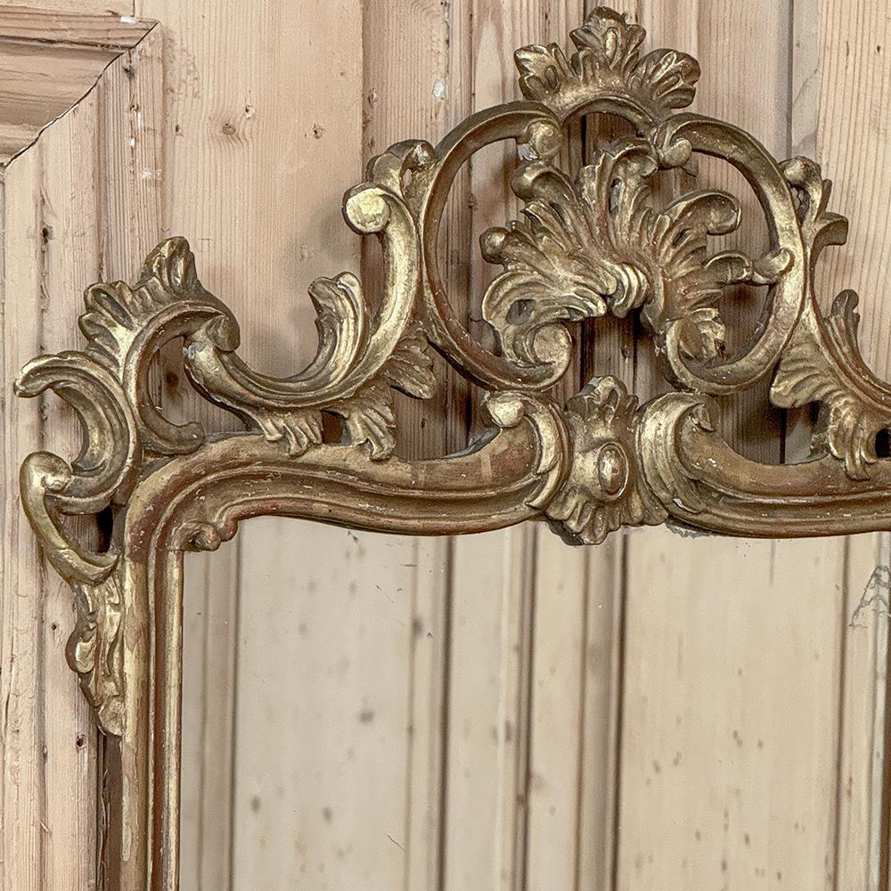 Antike italienische geschnitzt Giltwood Rokoko-Stil Spiegel (Handgeschnitzt) im Angebot