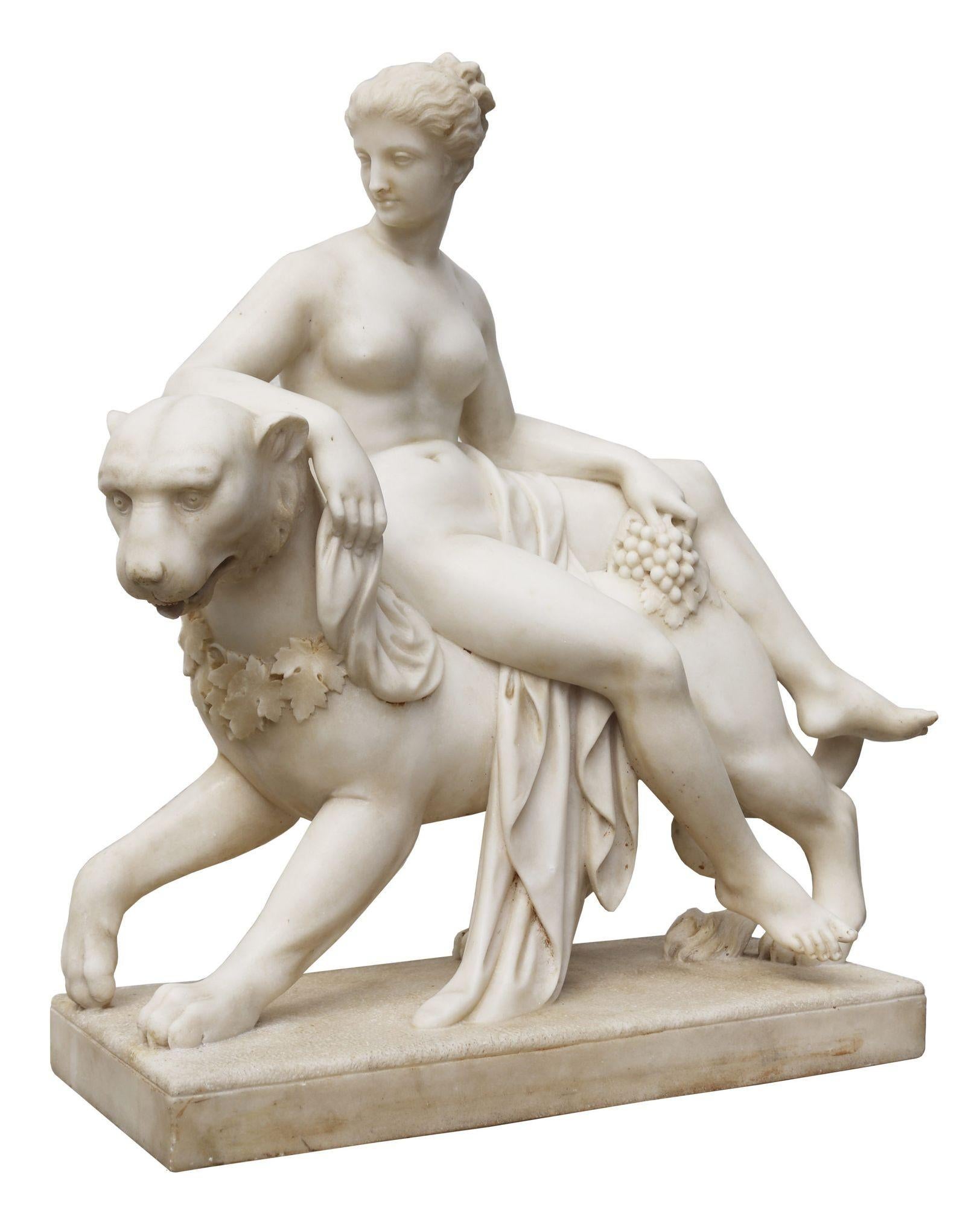 Ancienne sculpture italienne en marbre sculpté d'Ariane et de la panthère en vente 1