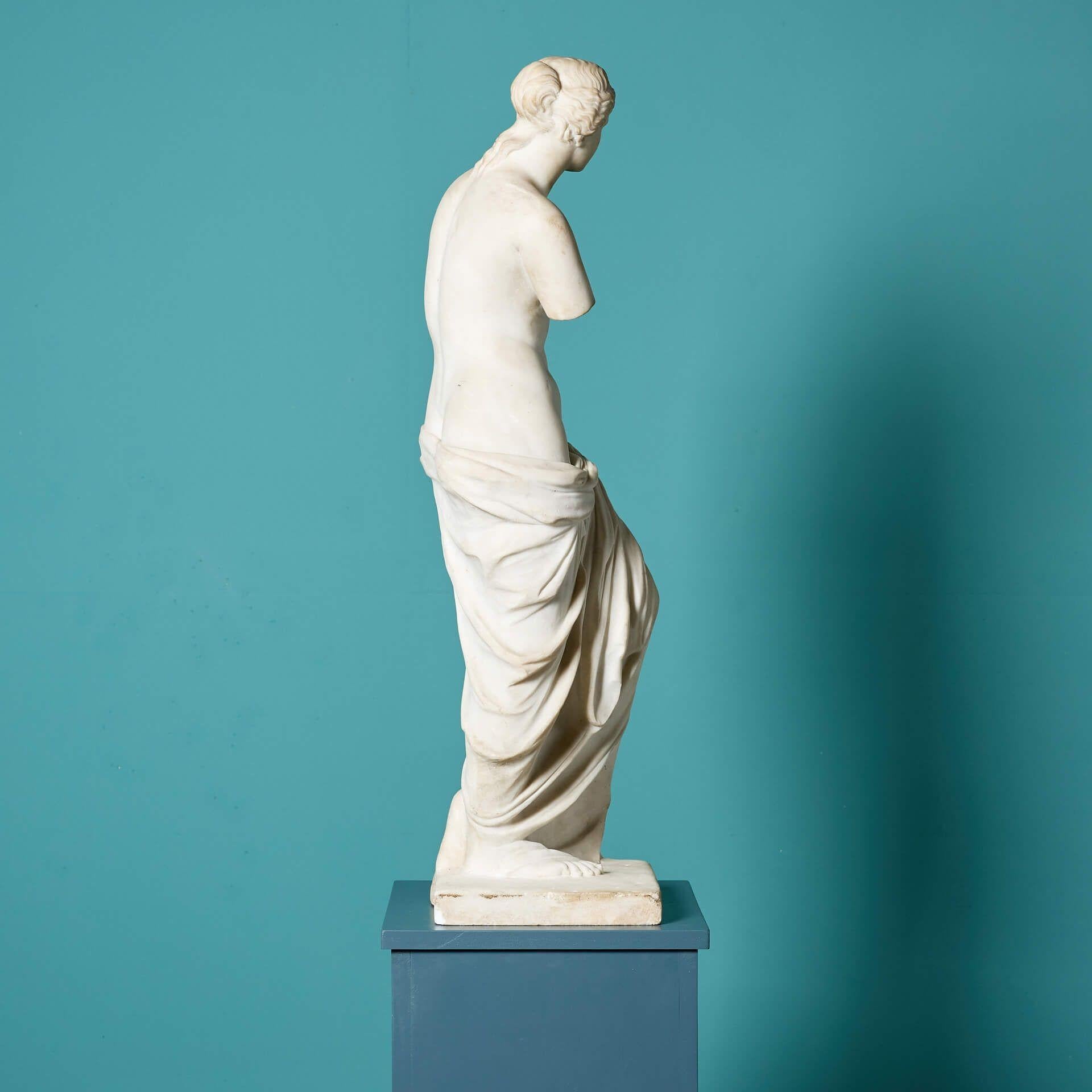 Ancienne sculpture italienne de Vénus de Milo en vente 1