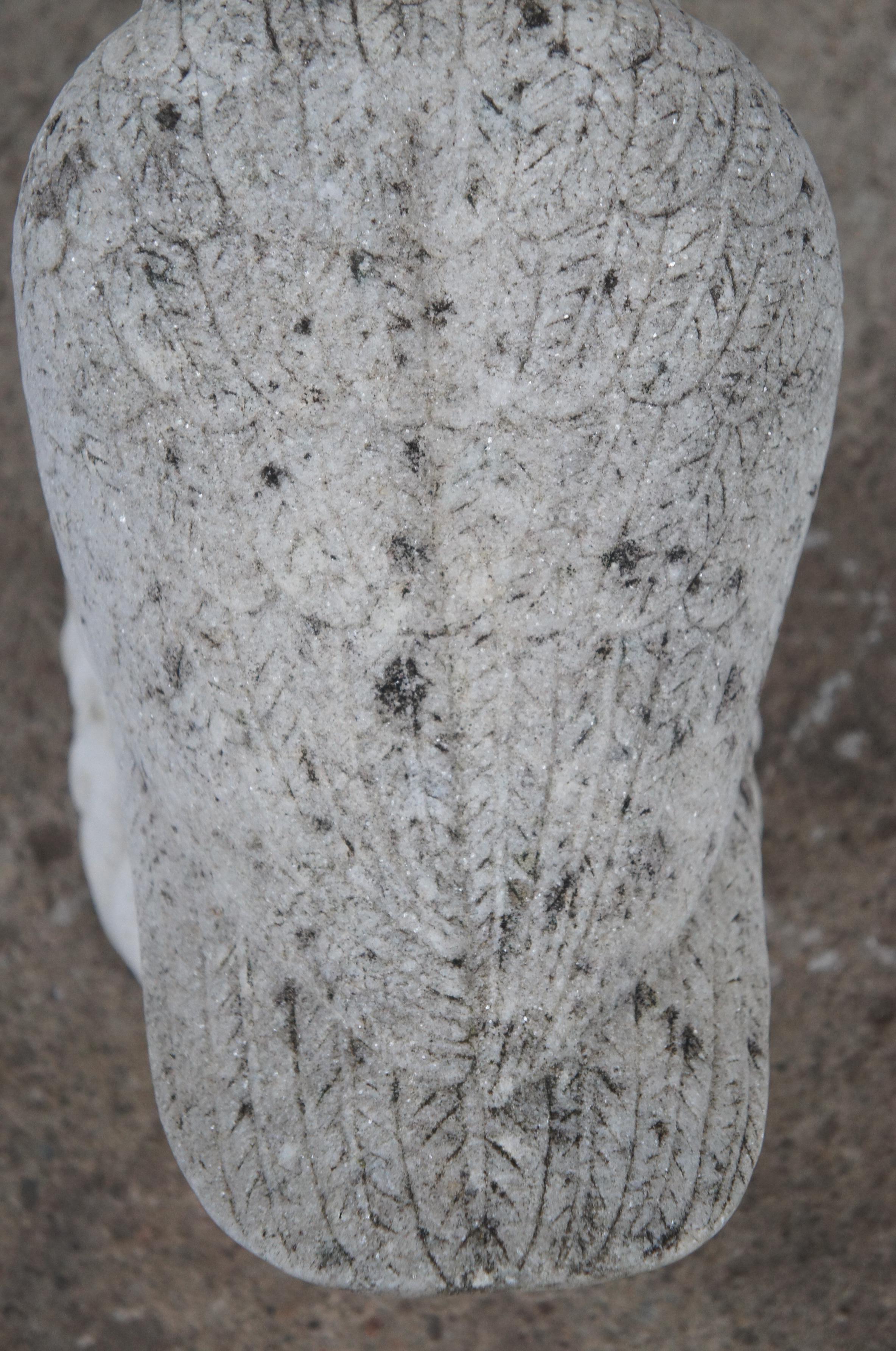 Escultura italiana antigua de mármol tallado en piedra Escultura de jardín de ganso y pájaro de 24 pulgadas en venta 2