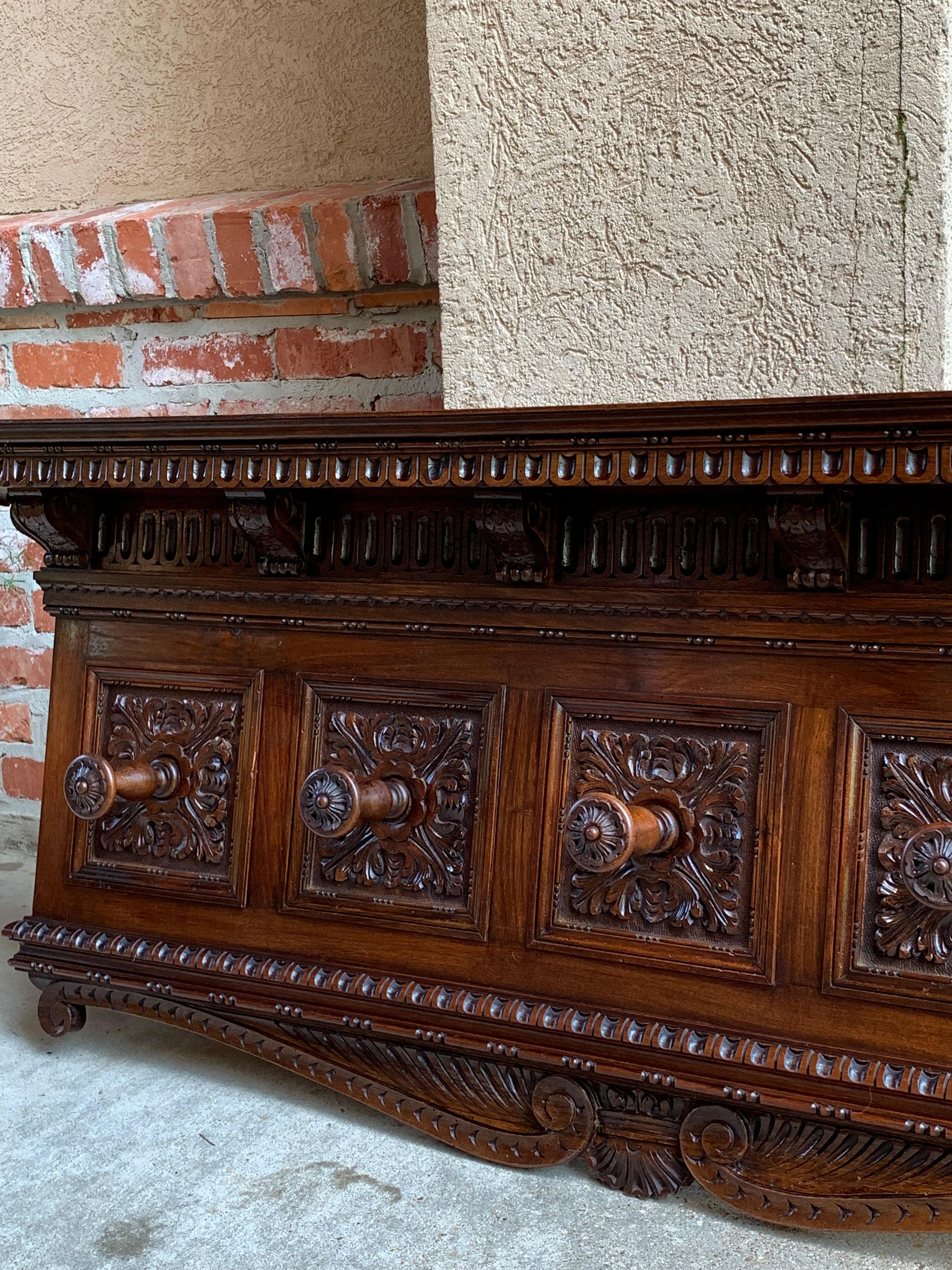 Antique Italian Carved Oak Renaissance Revival Wall Hanging Shelf Coat Hat Rack  3