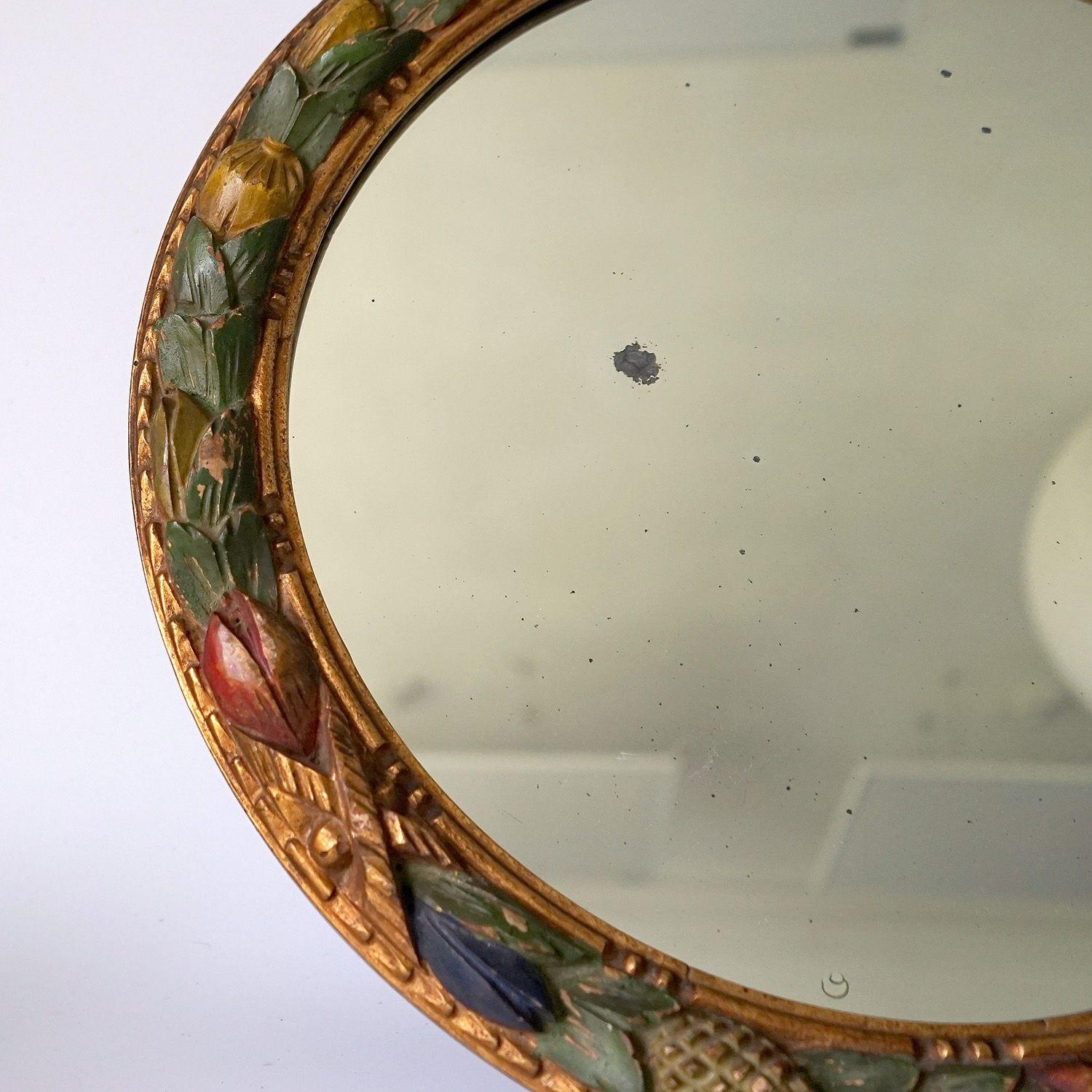 20ième siècle Miroir circulaire italien ancien sculpté, encadré polychrome et doré, vers 1900 en vente