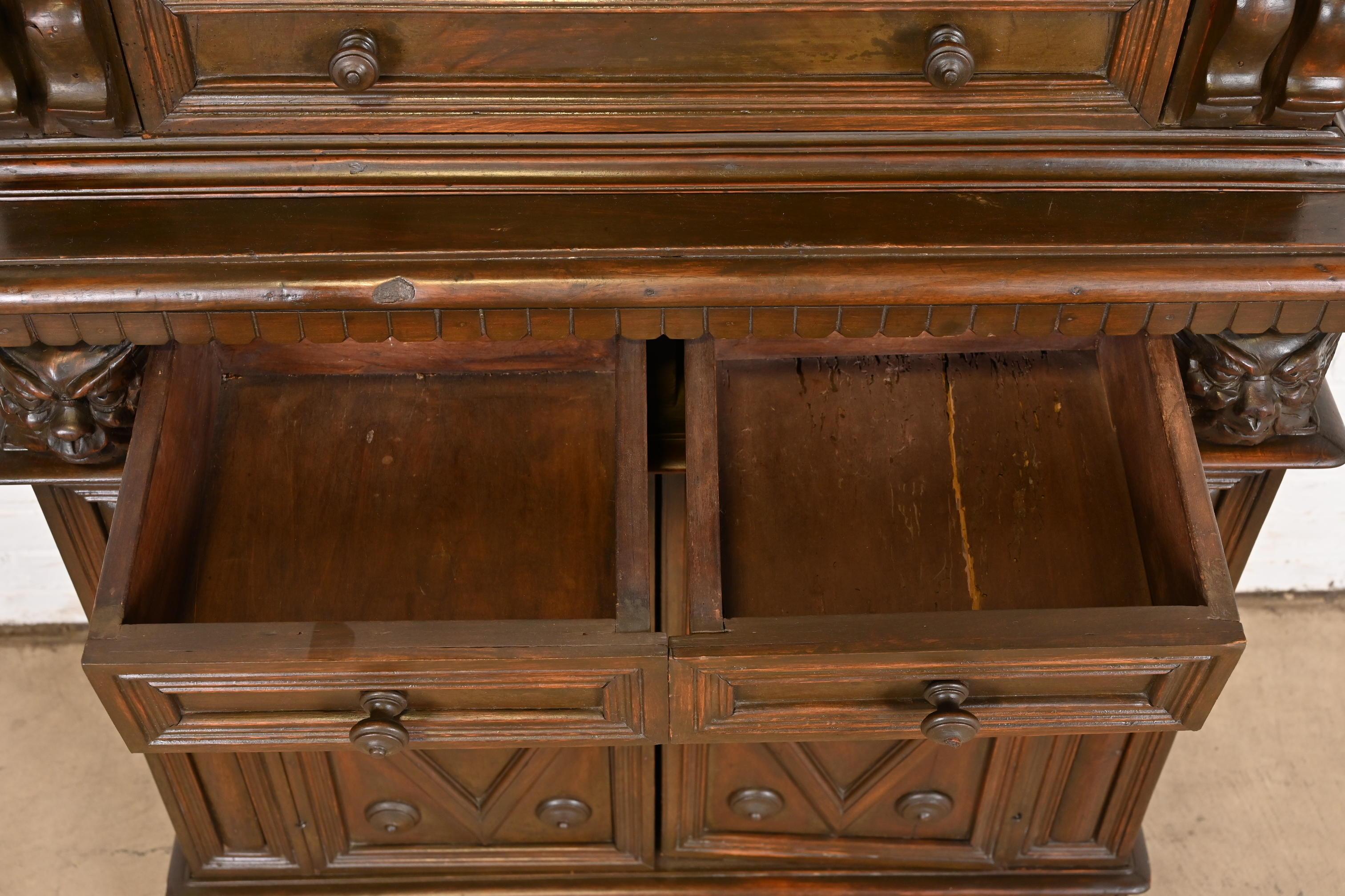 Antique Italian Carved Walnut Renaissance Revival Bar Cabinet, circa 1800 For Sale 8