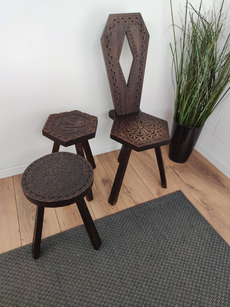 Antique Italian Carved Wood Round Tripod Chair For Sale at 1stDibs