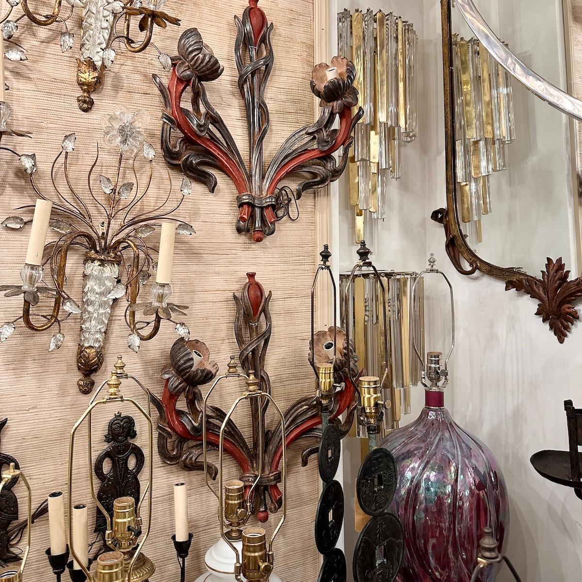 Legno Antiche lampade italiane intagliate in Wood in vendita