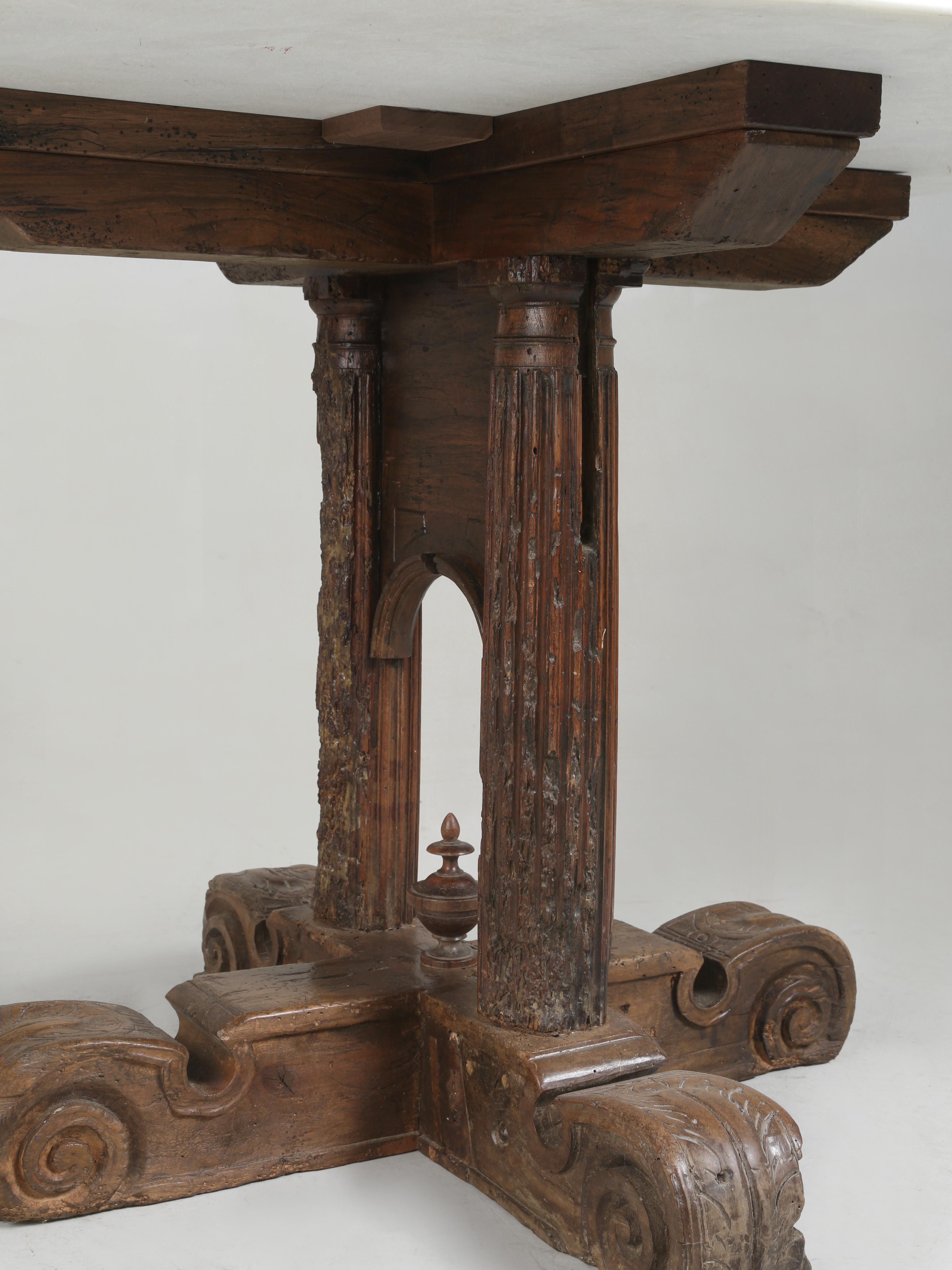 Antique Italian Center Hall Table or End Table c1700's Restored Carrara Marble For Sale 2