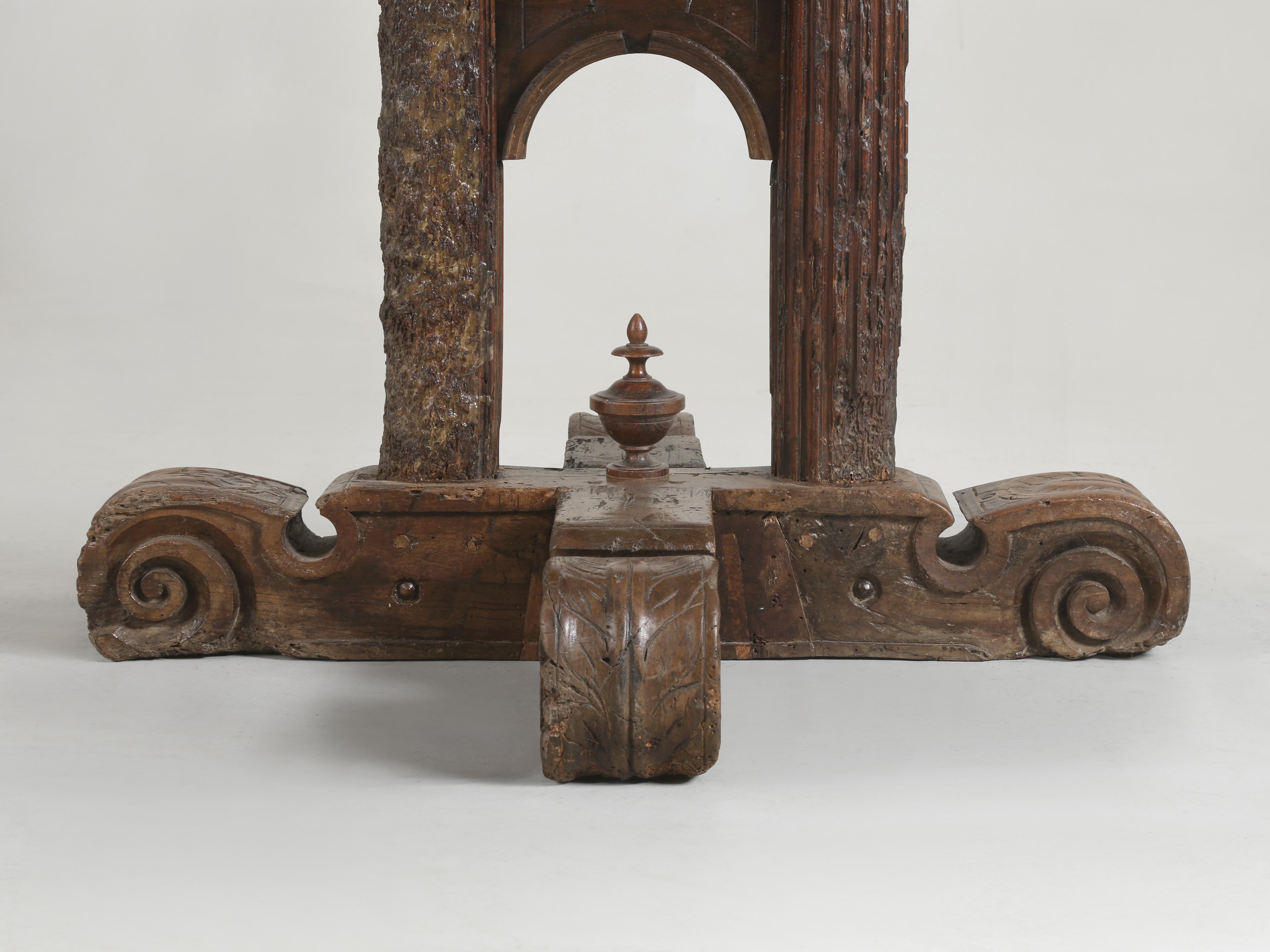 Antique Italian Center Hall Table or End Table c1700's Restored Carrara Marble For Sale 3