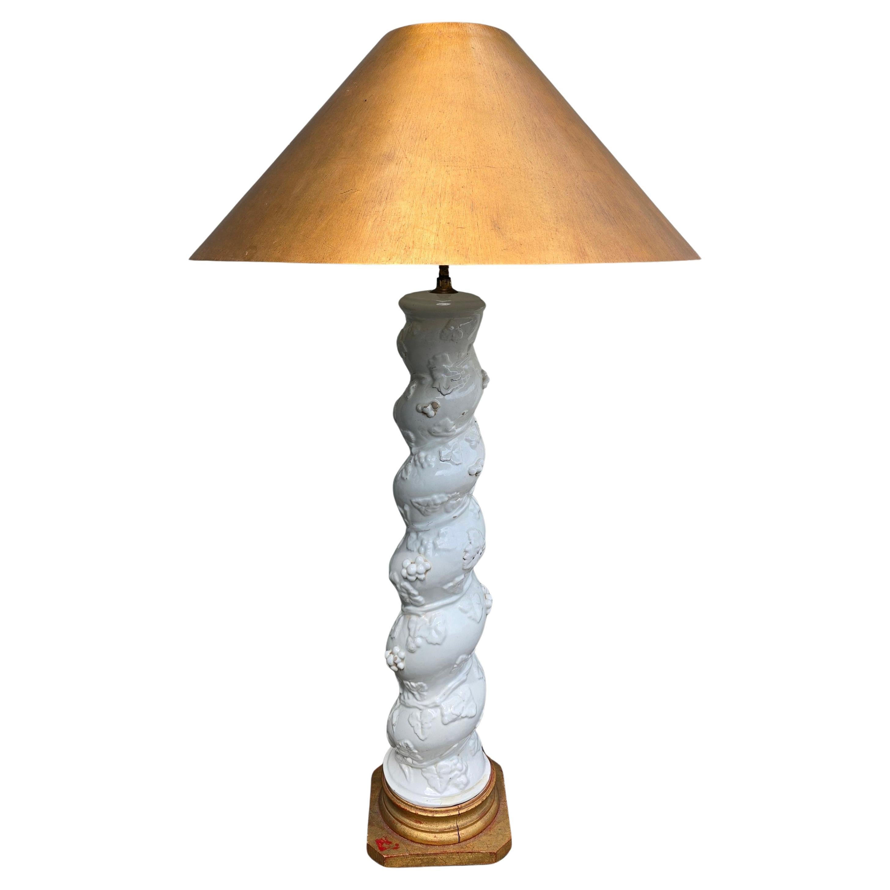 Antique Italian Ceramic Lamp Base in Rococo Revival Style en venta