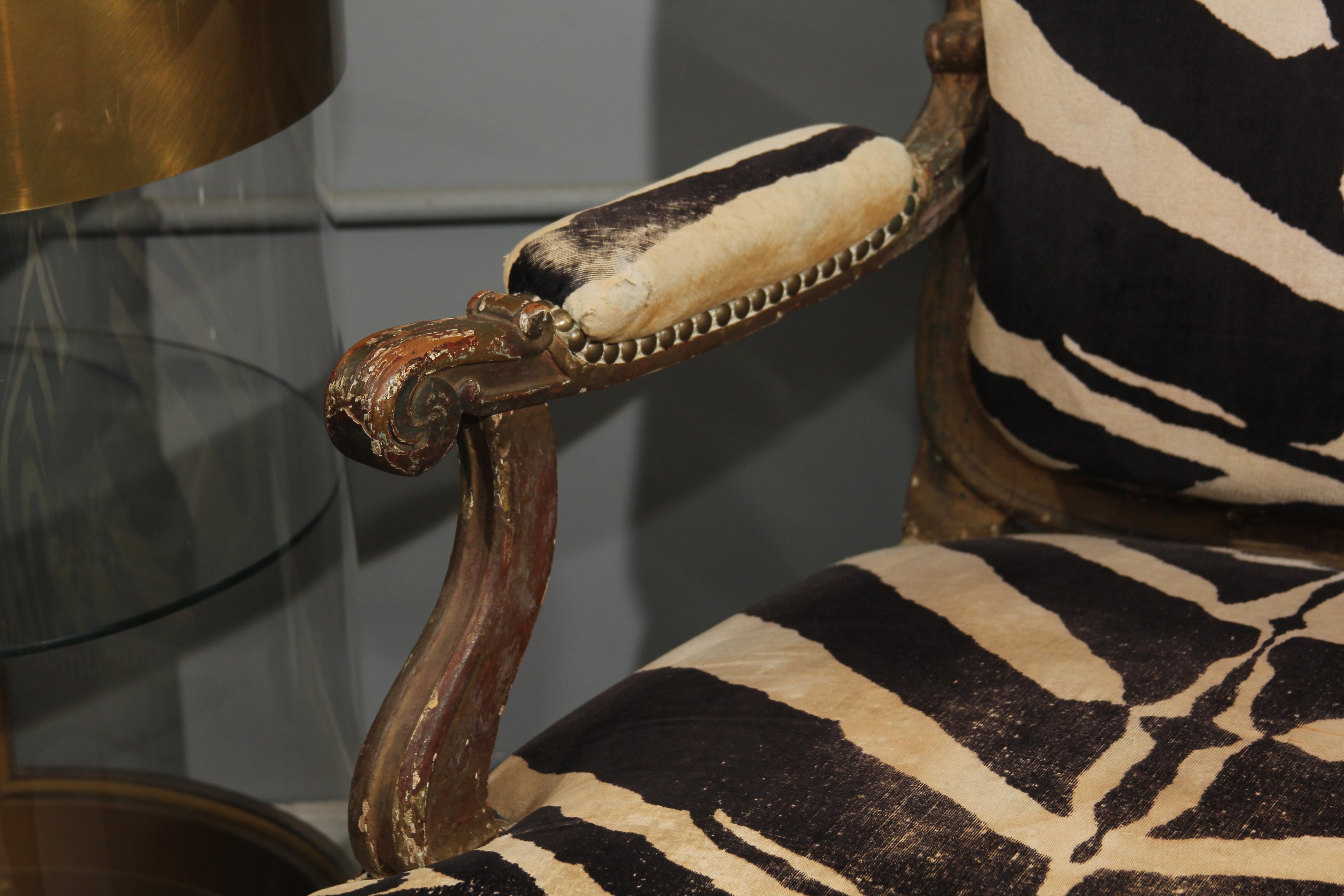 Antique Italian Chair in Zebra Cotton Velvet 1